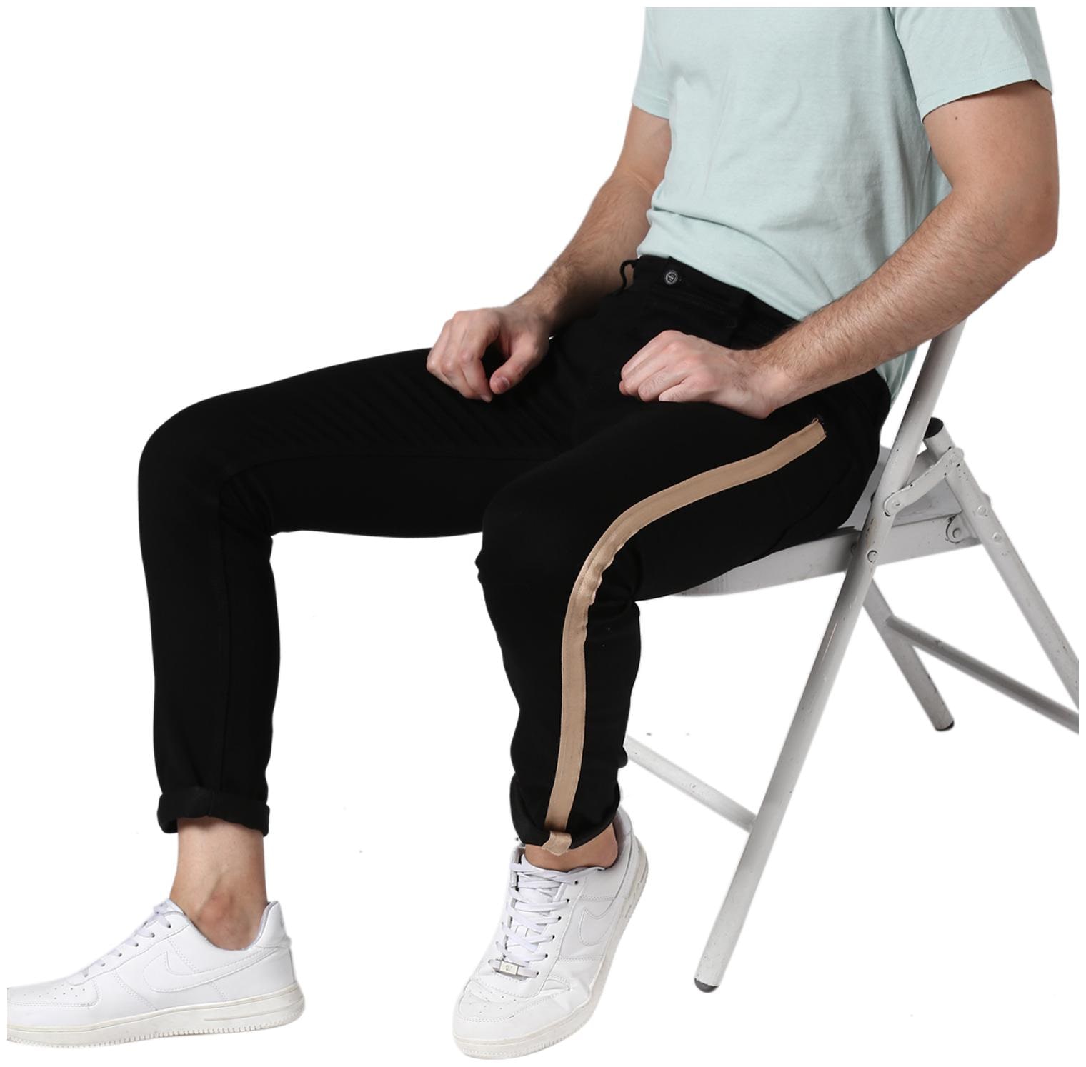 

BUKKL Men Black Slim Fit Jeans