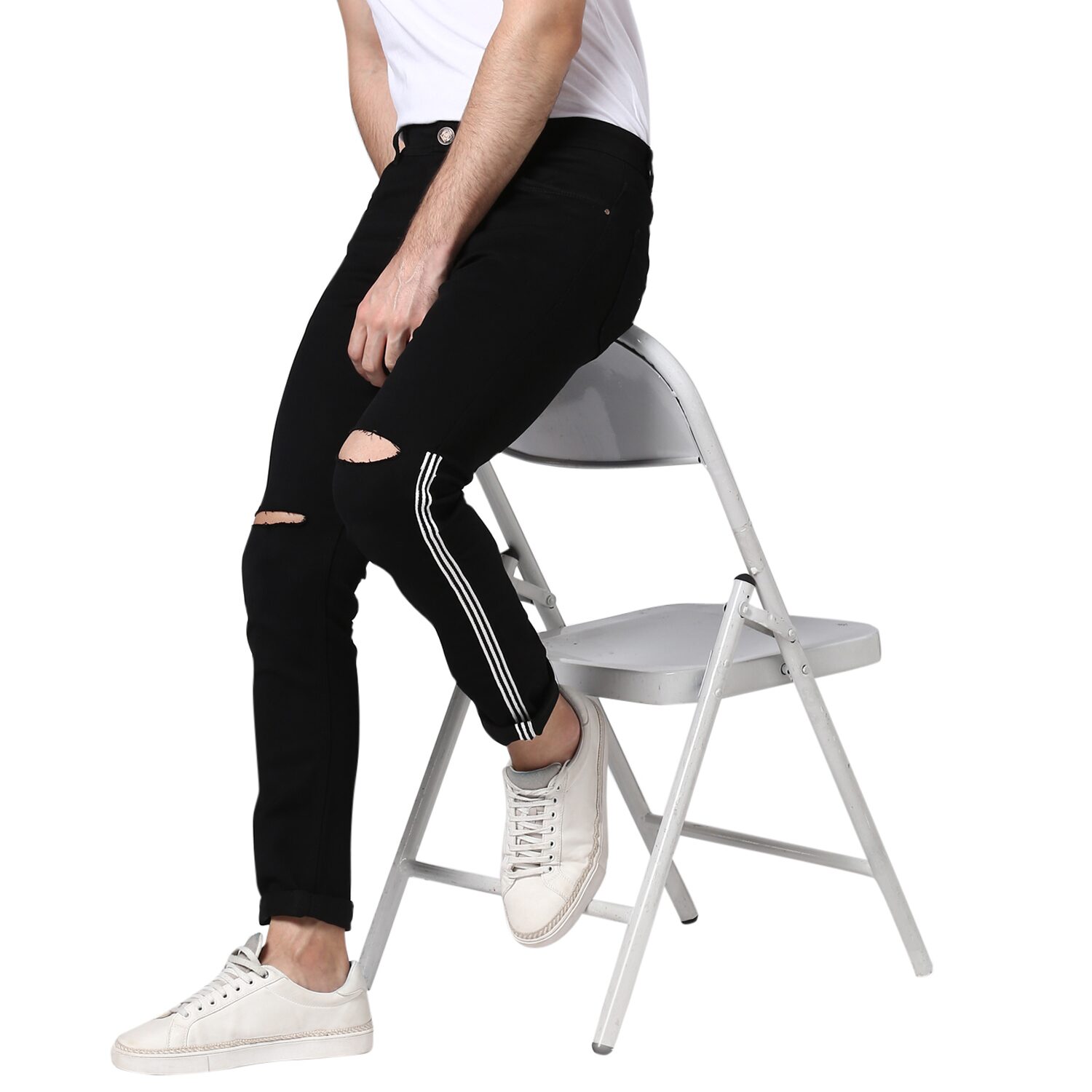 

BUKKL Men Black Slim Fit Jeans