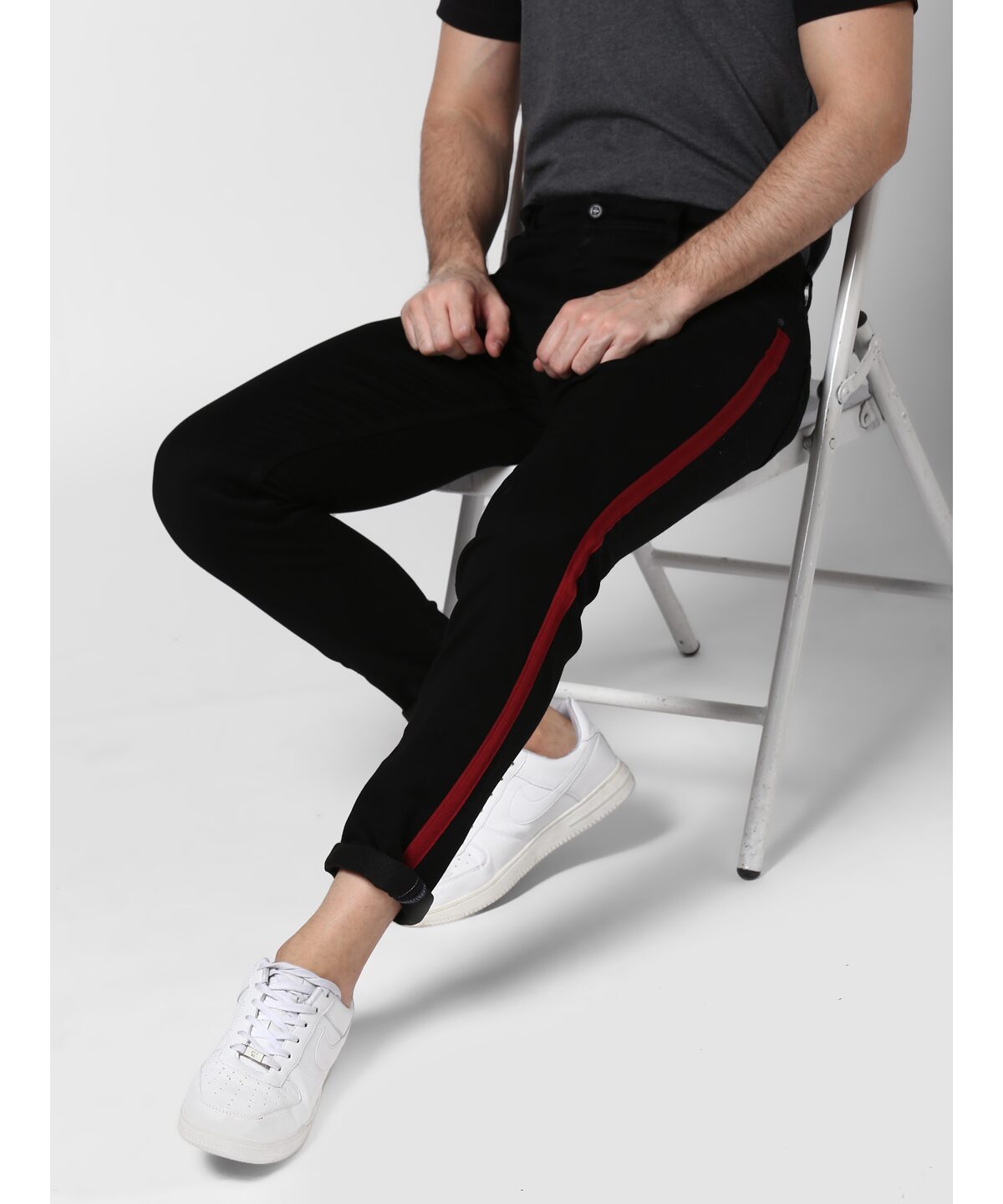 

BUKKL Men Black Slim Fit Jeans