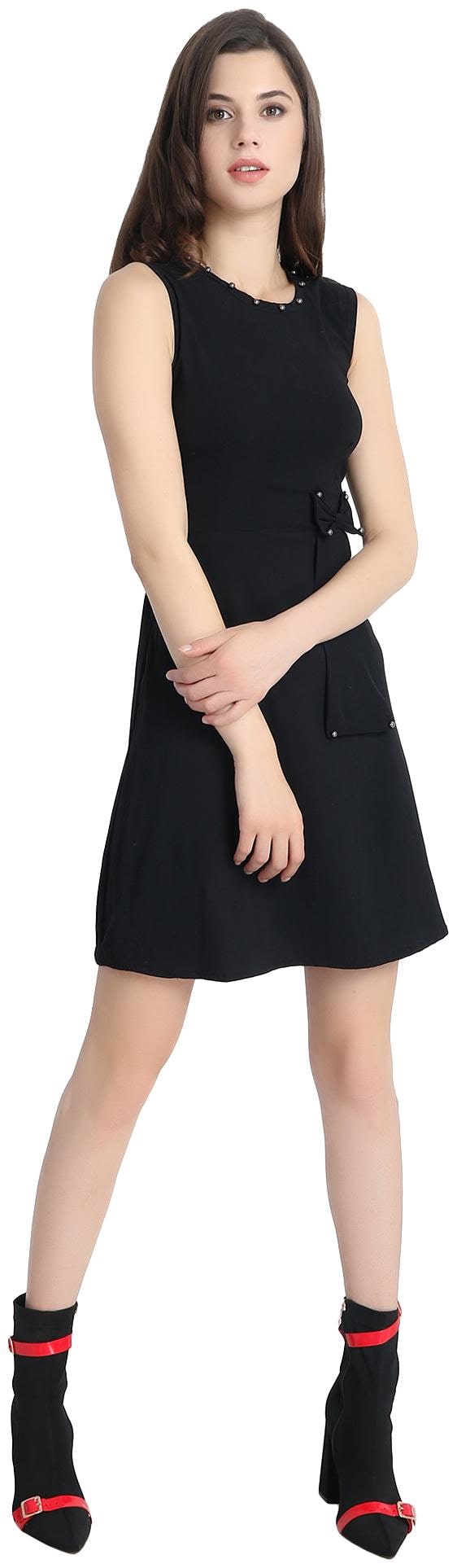 

BuyNewTrend Black Solid Fit flare dress