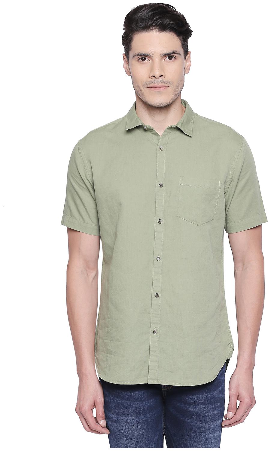 

Byford By Pantaloons Men Green Solid Regular Fit Casual Shirt