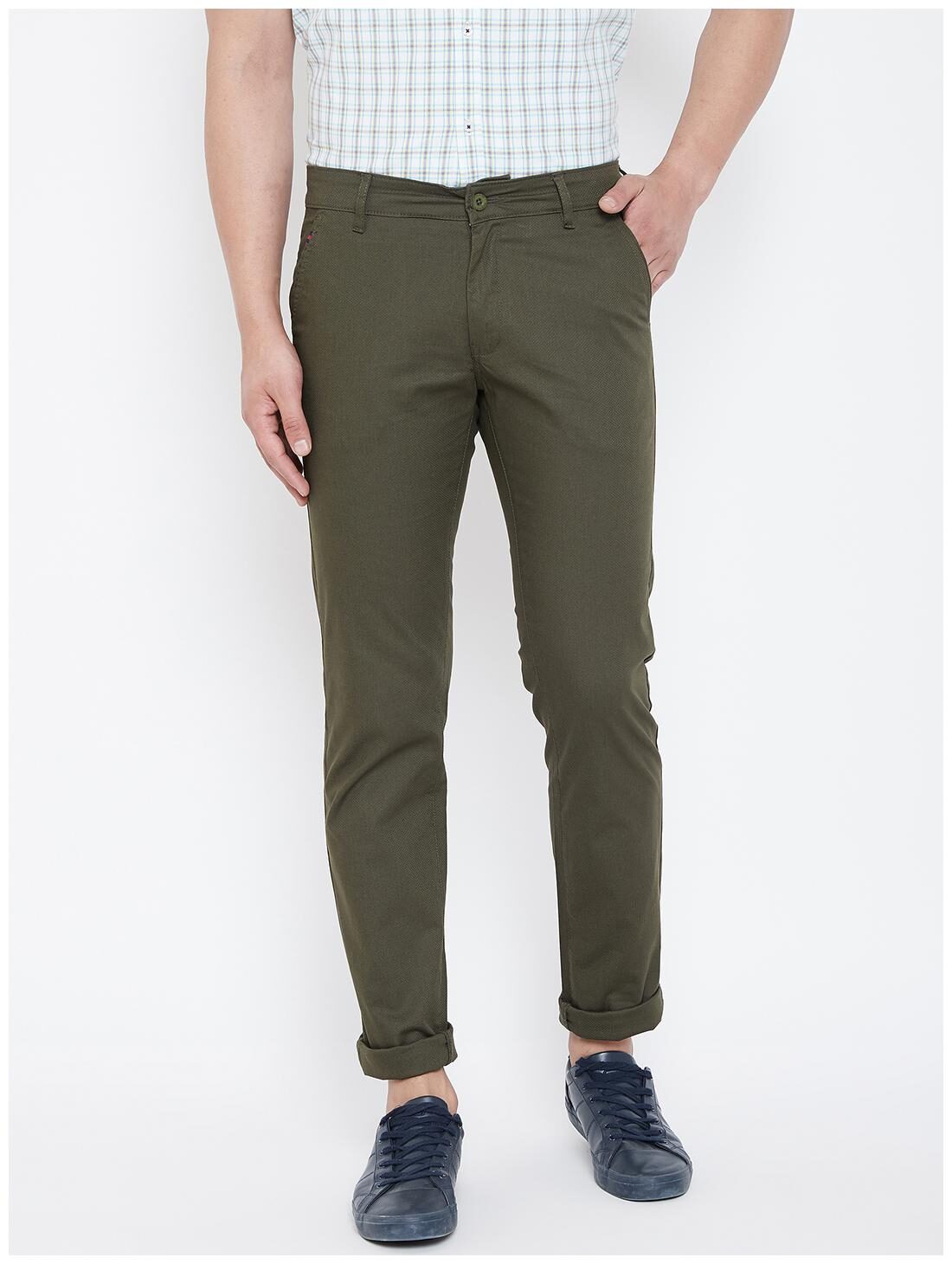 

CANARY LONDON Men Olive Solid Slim fit Wrinkle free Chinos