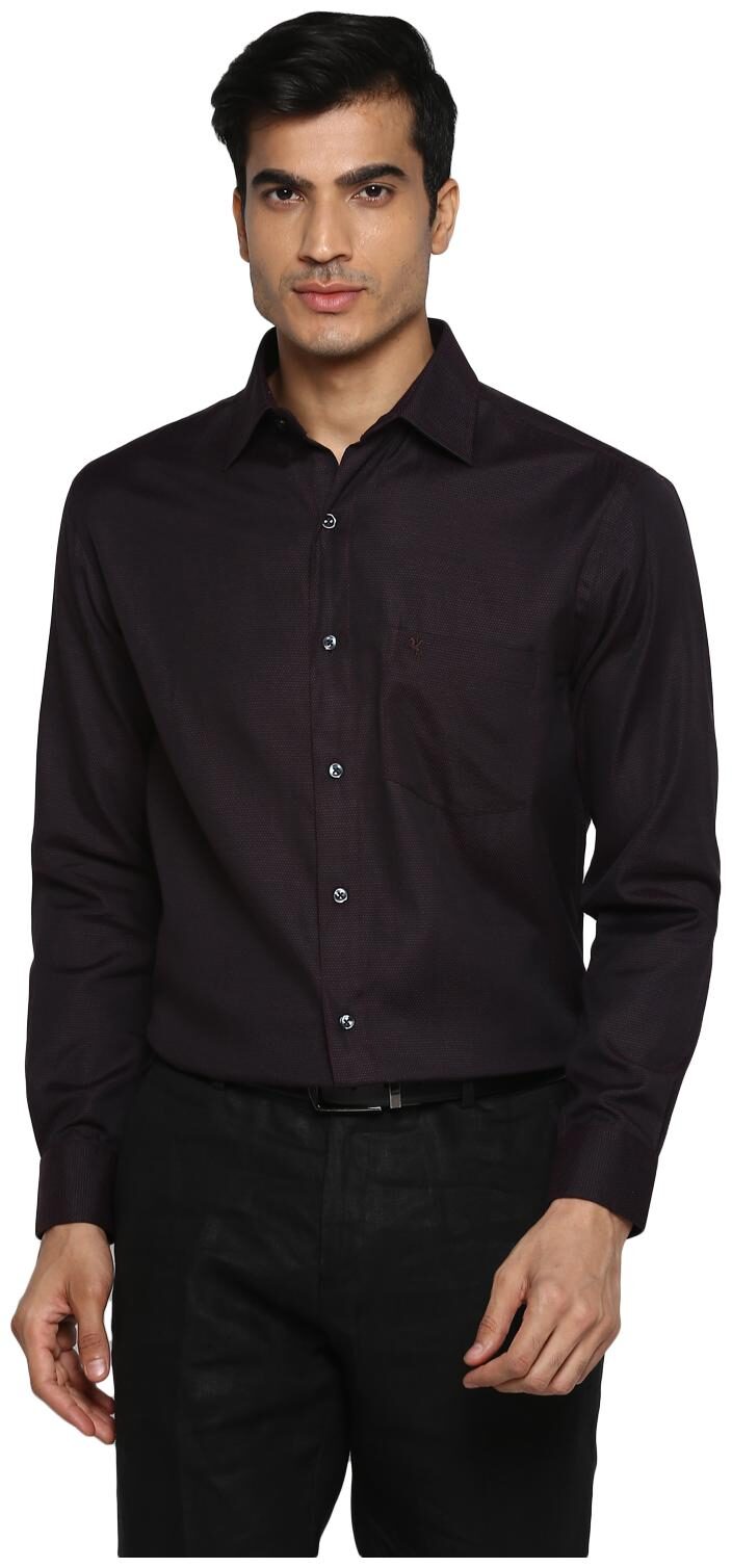 

Cantabil Men Regular fit Formal Shirt - Purple