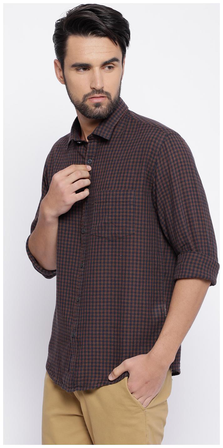 

Linen Club Men Blue Checked Regular Fit Casual Shirt