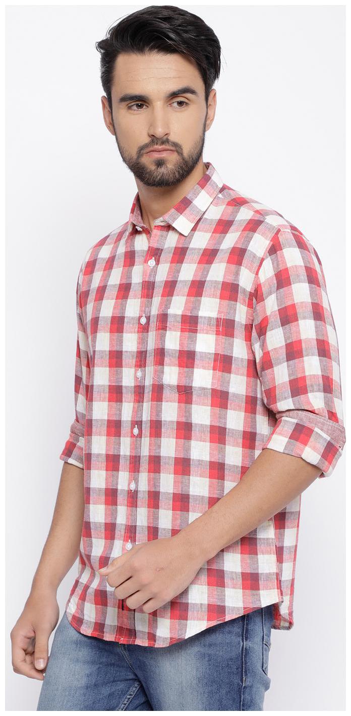 

Linen Club Men Red Checked Regular Fit Casual Shirt