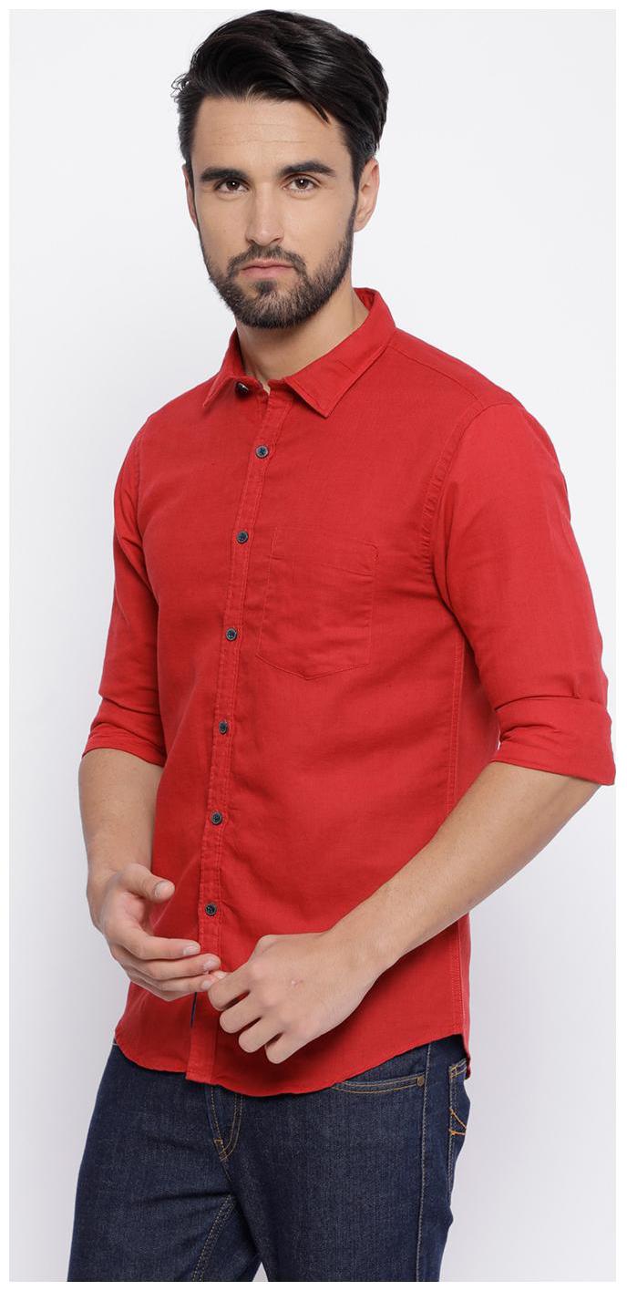 

Linen Club Men Red Solid Regular Fit Casual Shirt