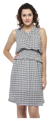

Oxolloxo White Solid A-line dress