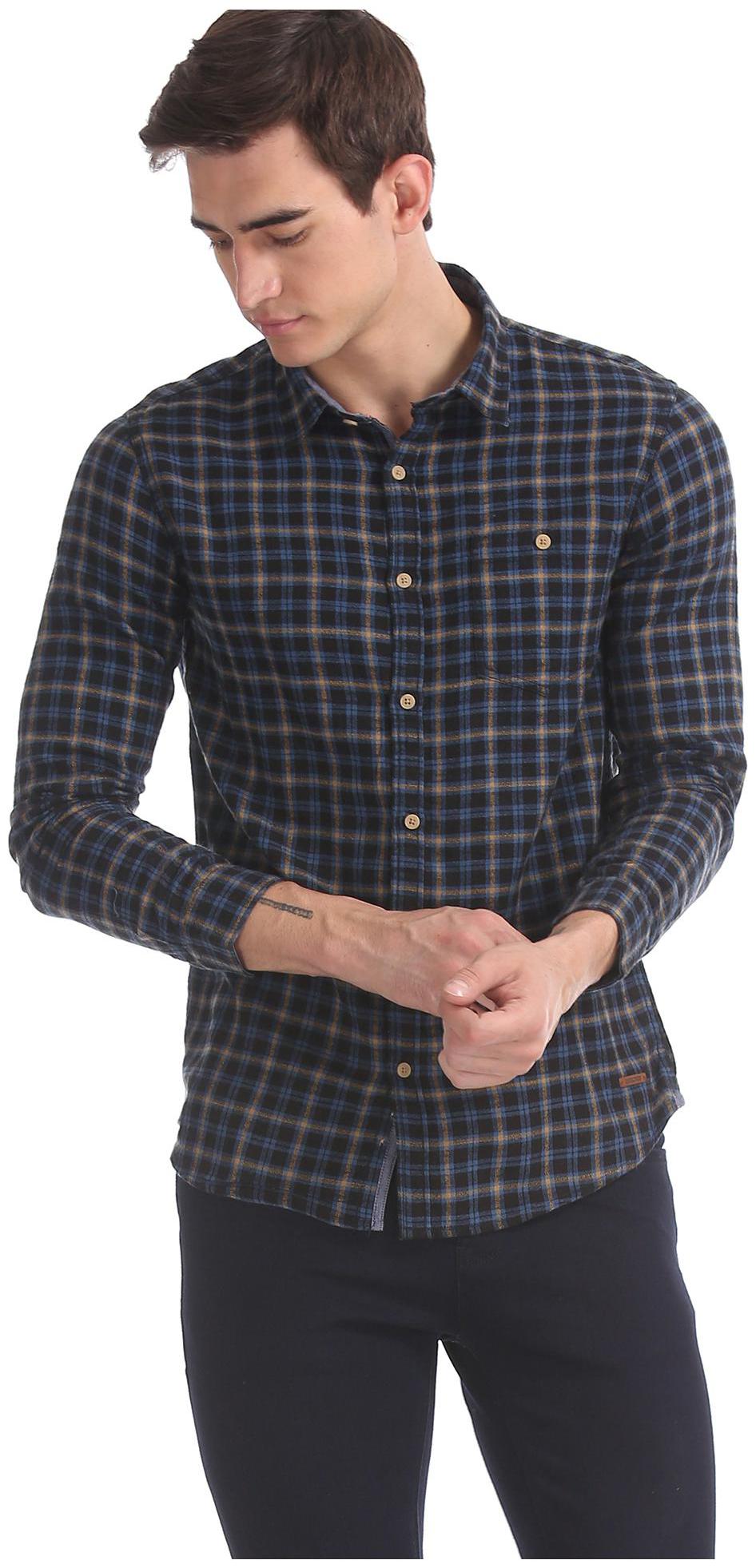 

CHEROKEE Men Blue Checked Regular Fit Casual Shirt