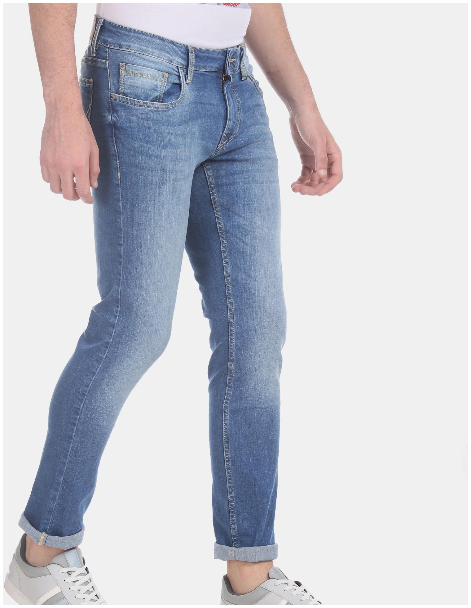 

CHEROKEE Men Blue Slim Fit Jeans
