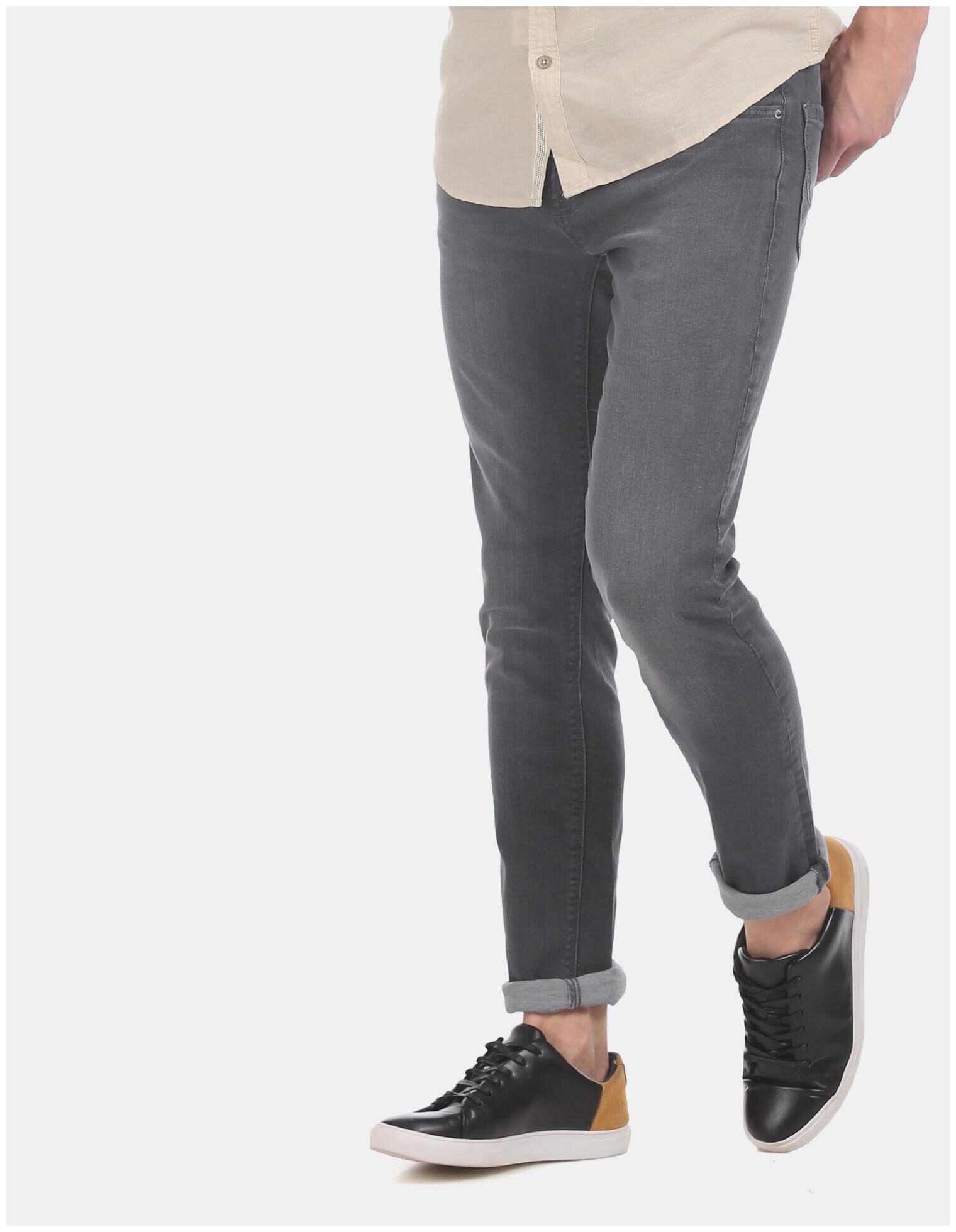 

CHEROKEE Men Grey Slim Fit Jeans