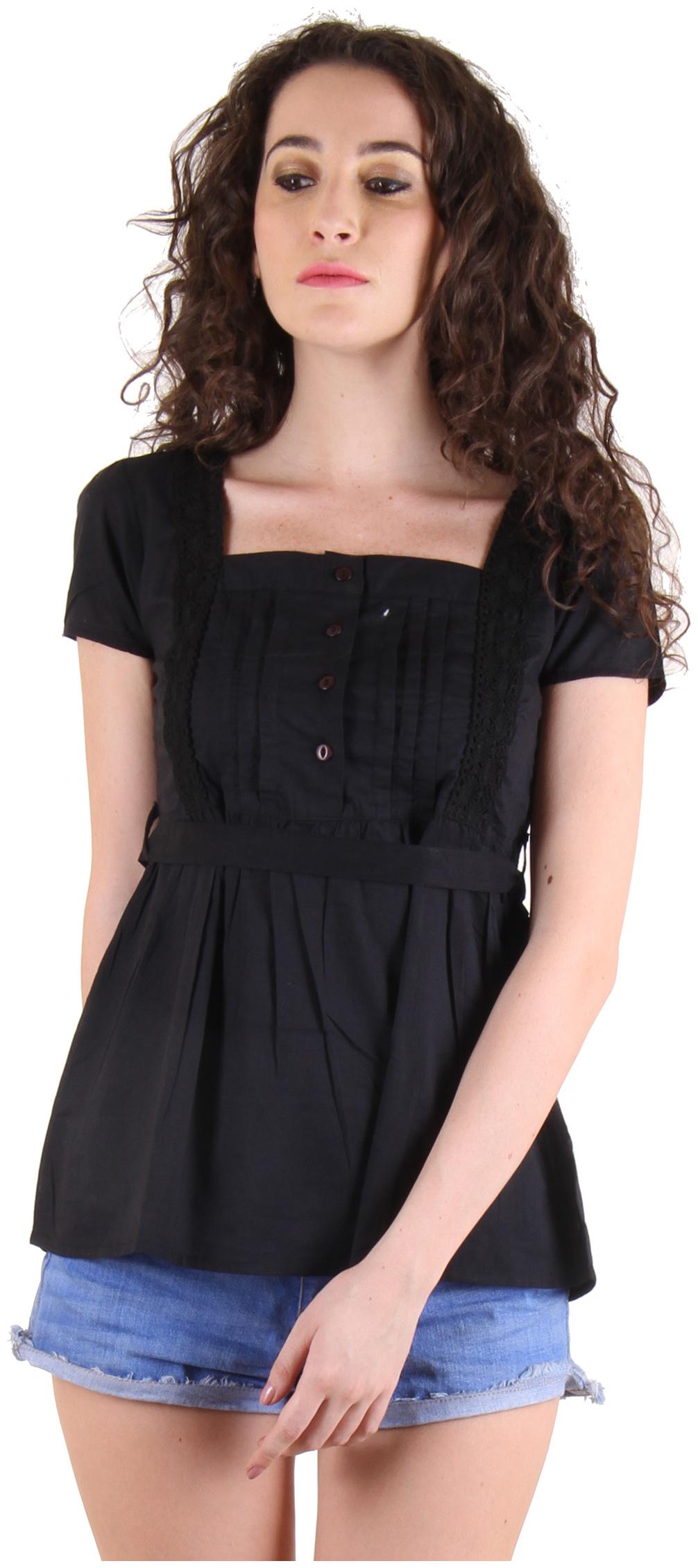 

CHIMERA Women Solid Regular top - Black