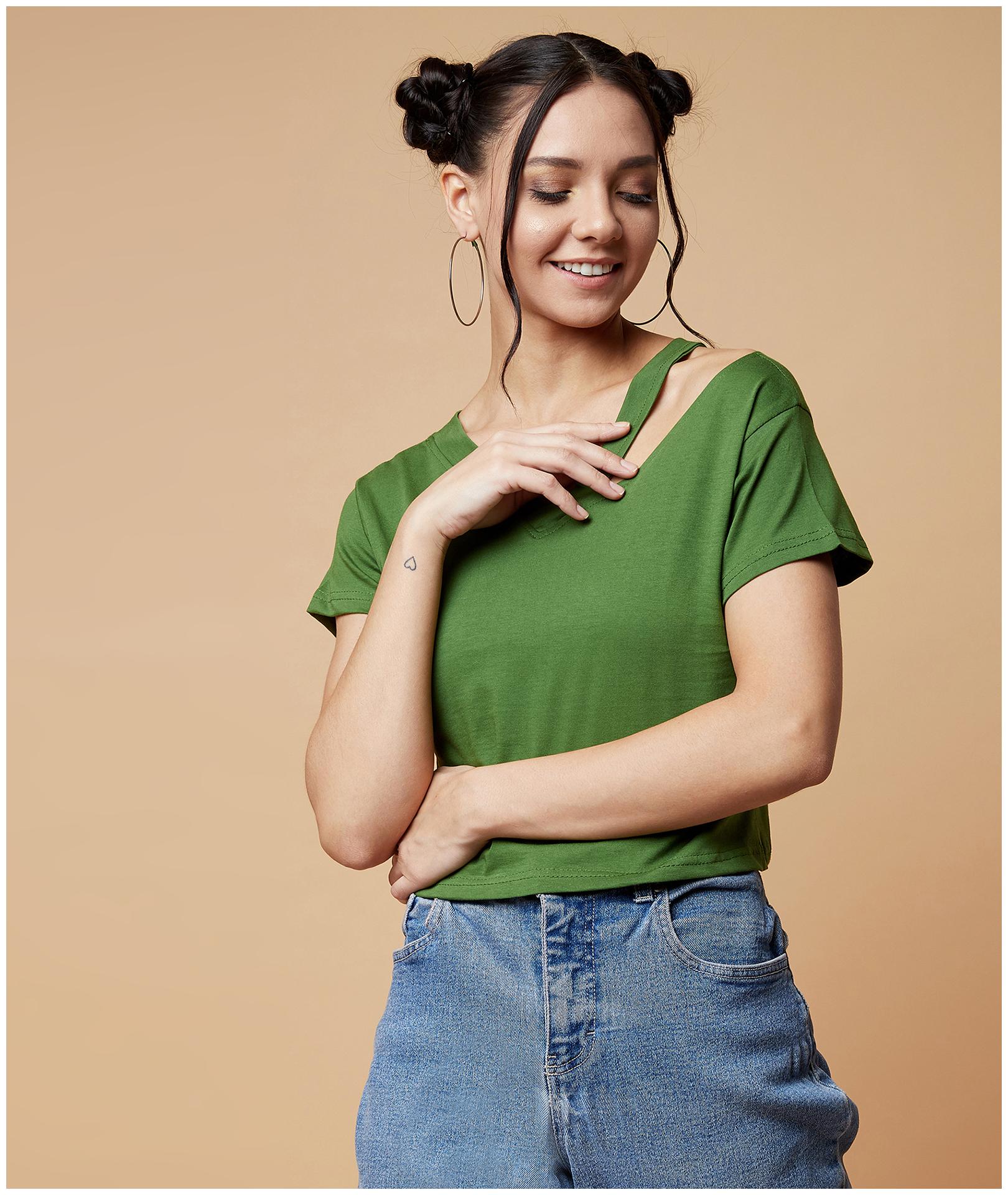 

Chimpaaanzee Women Cotton Solid Green Top