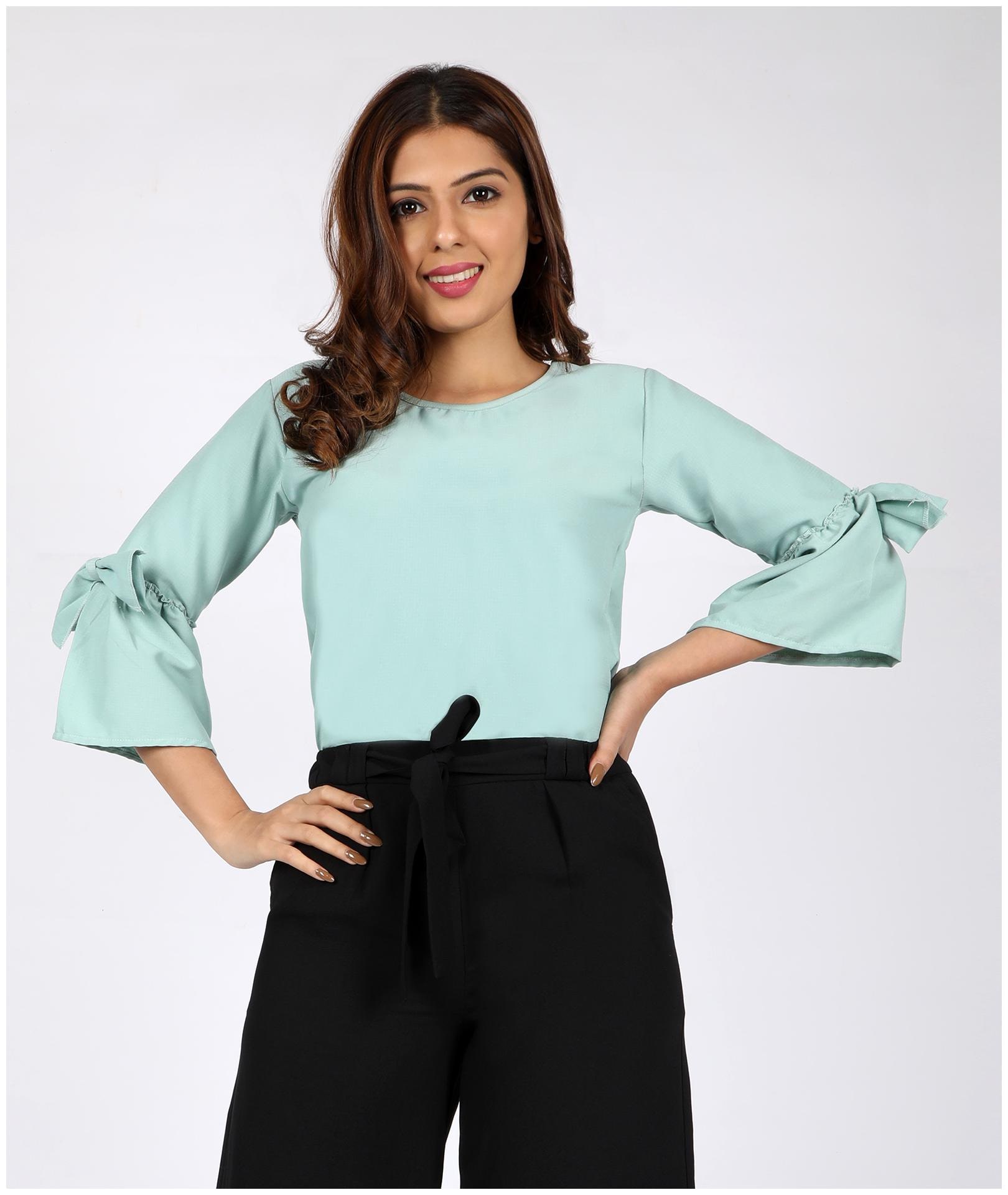 

Chimpaaanzee Women Solid Regular top - Green