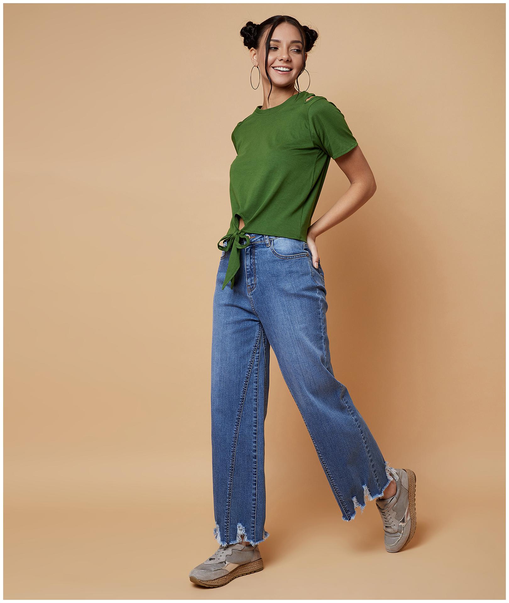 

Chimpaaanzee Women Solid Regular top - Green