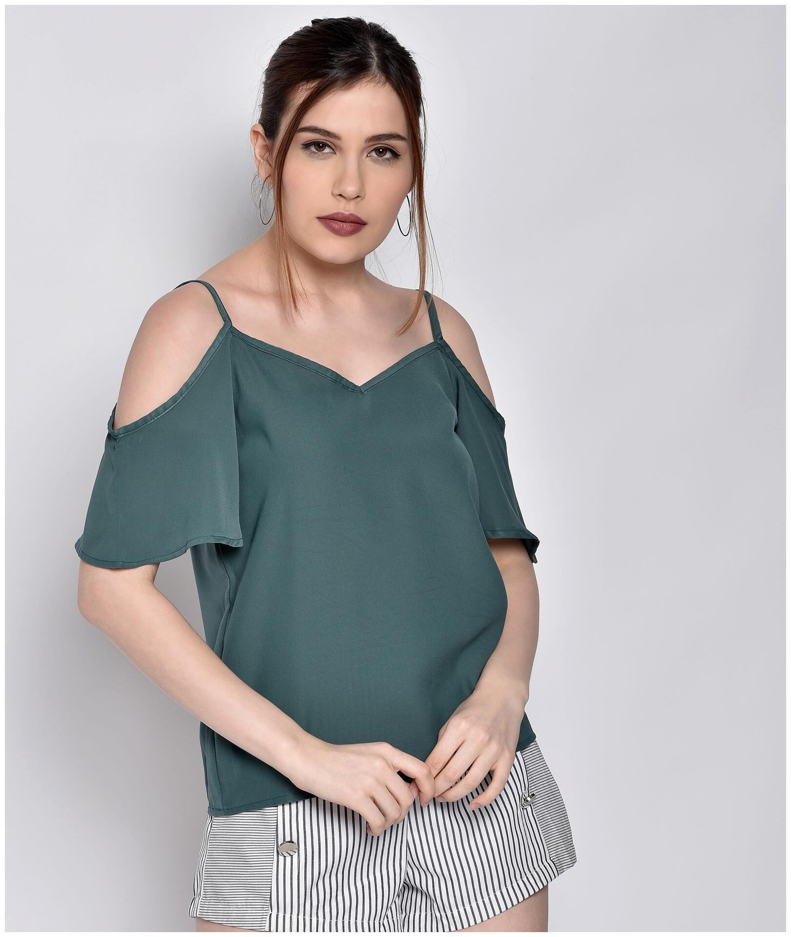 

Chimpaaanzee Women Solid Regular top - Green