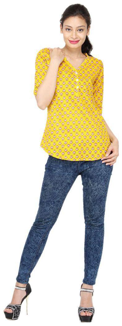 

CHINMAYA Women Geometric Regular top - Yellow