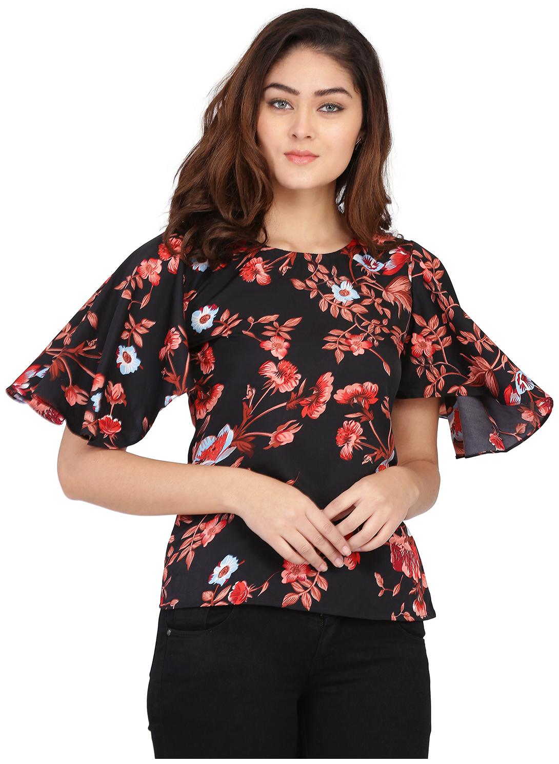 

Clothzy Women Floral Regular top - Black