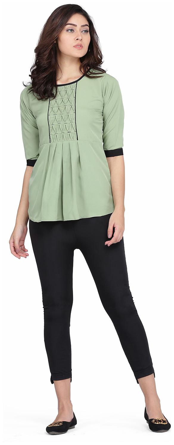 

Clothzy Women Solid Regular top - Green