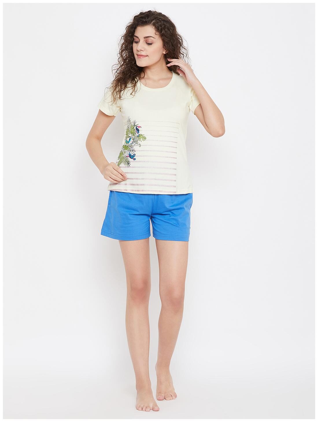 

Clovia Women Yellow Regular fit Round neck Cotton T shirt