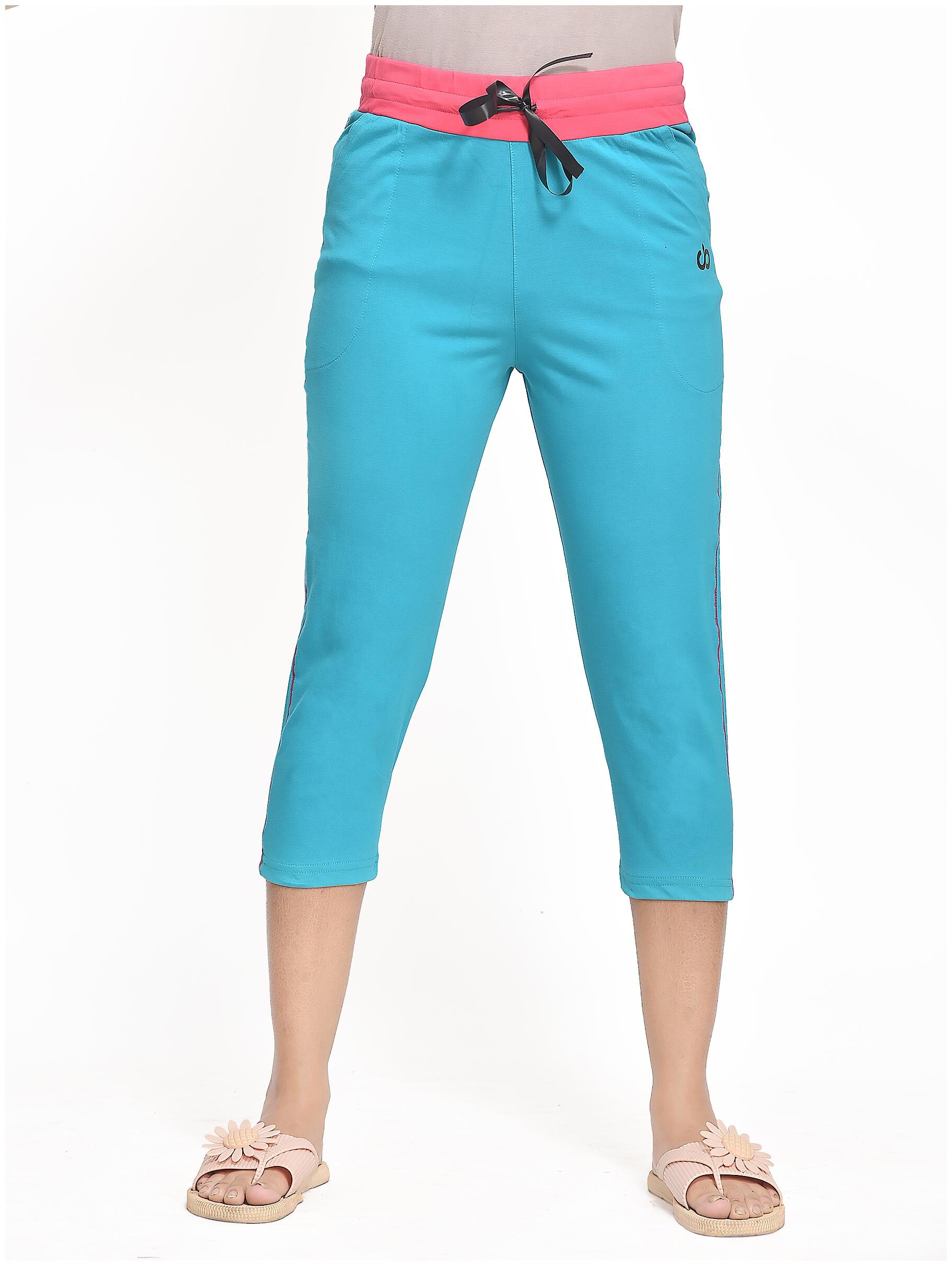 

CLUB A9 Women Solid Regular capri - Turquoise