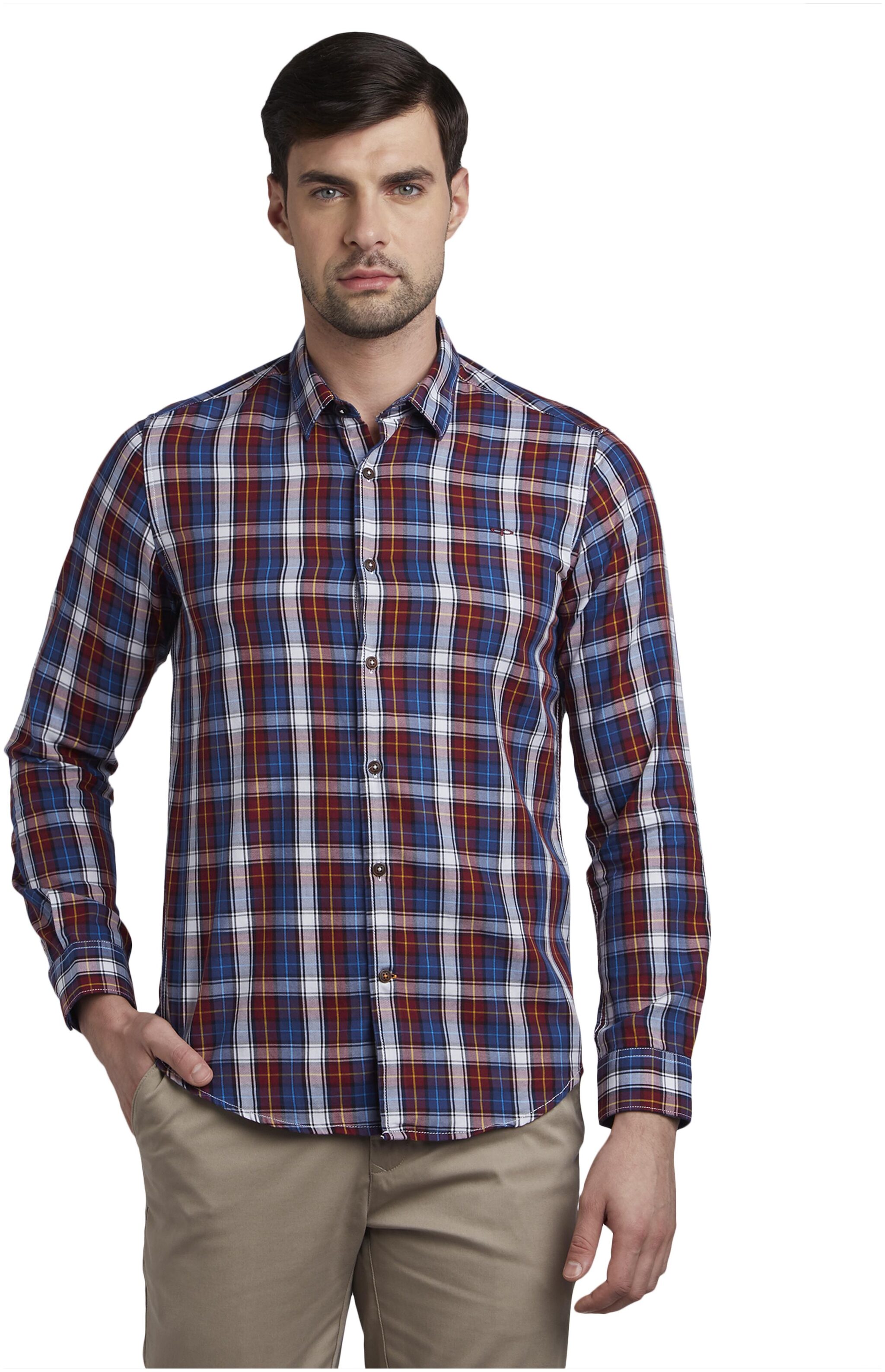 

ColorPlus Men Red Checked Slim Fit Casual Shirt