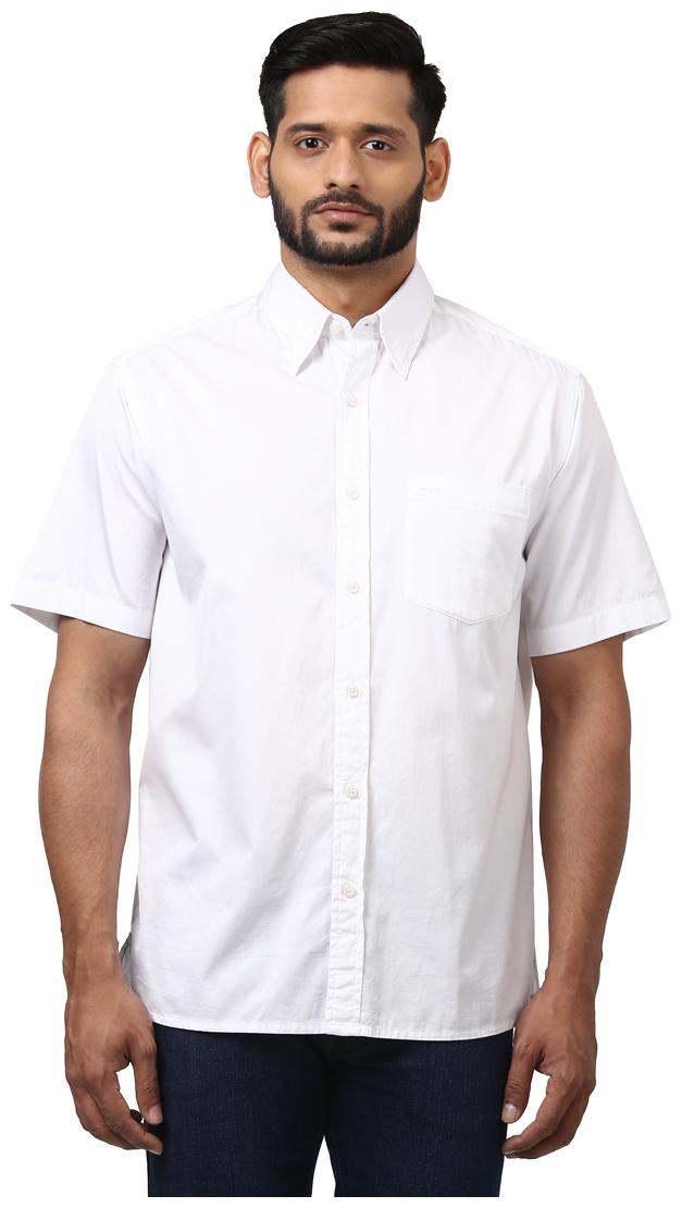 

ColorPlus Men White Solid Regular Fit Casual Shirt