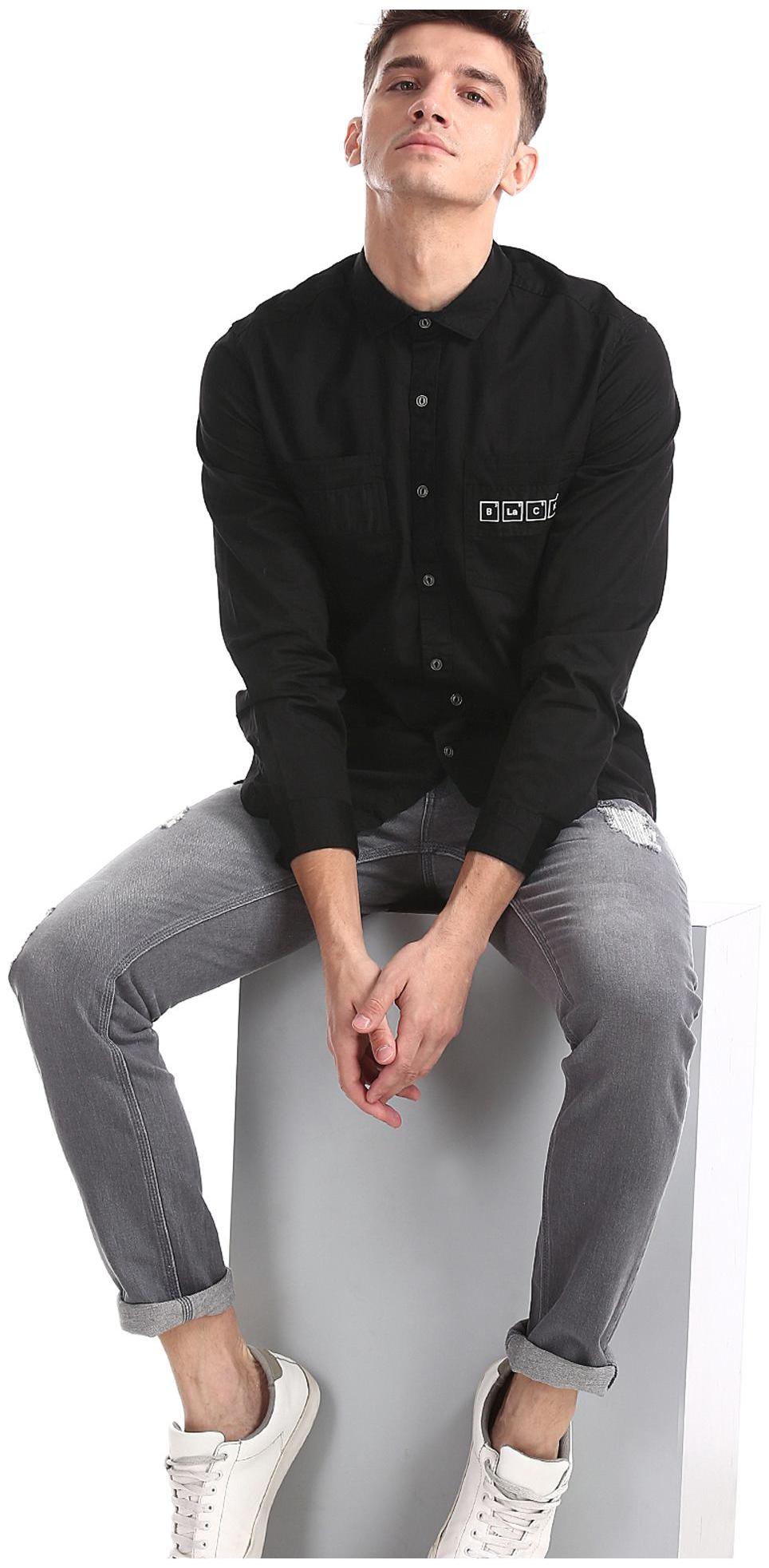 

Colt Men Black Solid Regular Fit Casual Shirt