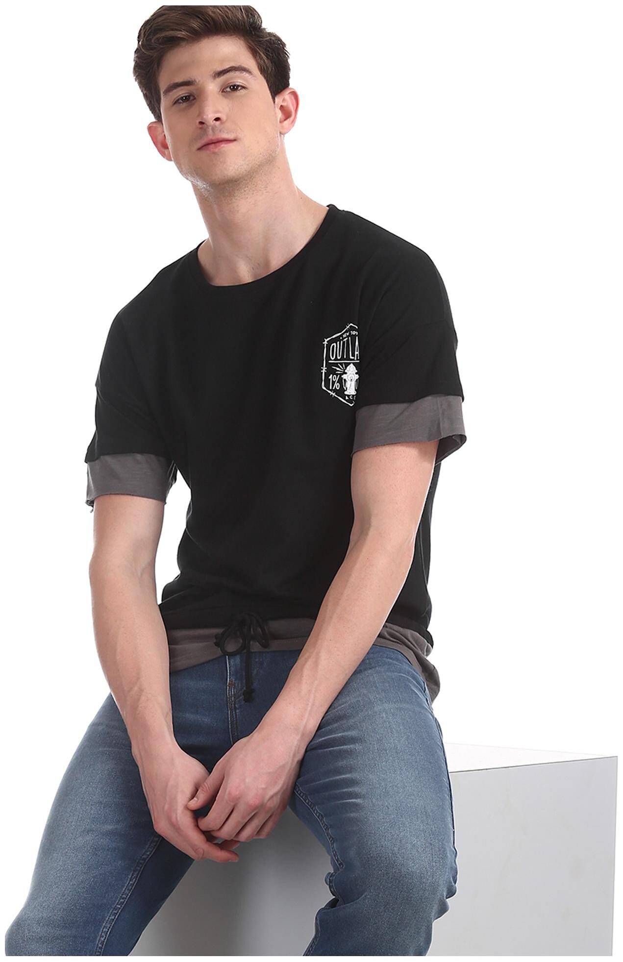 

Colt Men Black Regular fit Cotton Round neck T-Shirt - Pack Of 1
