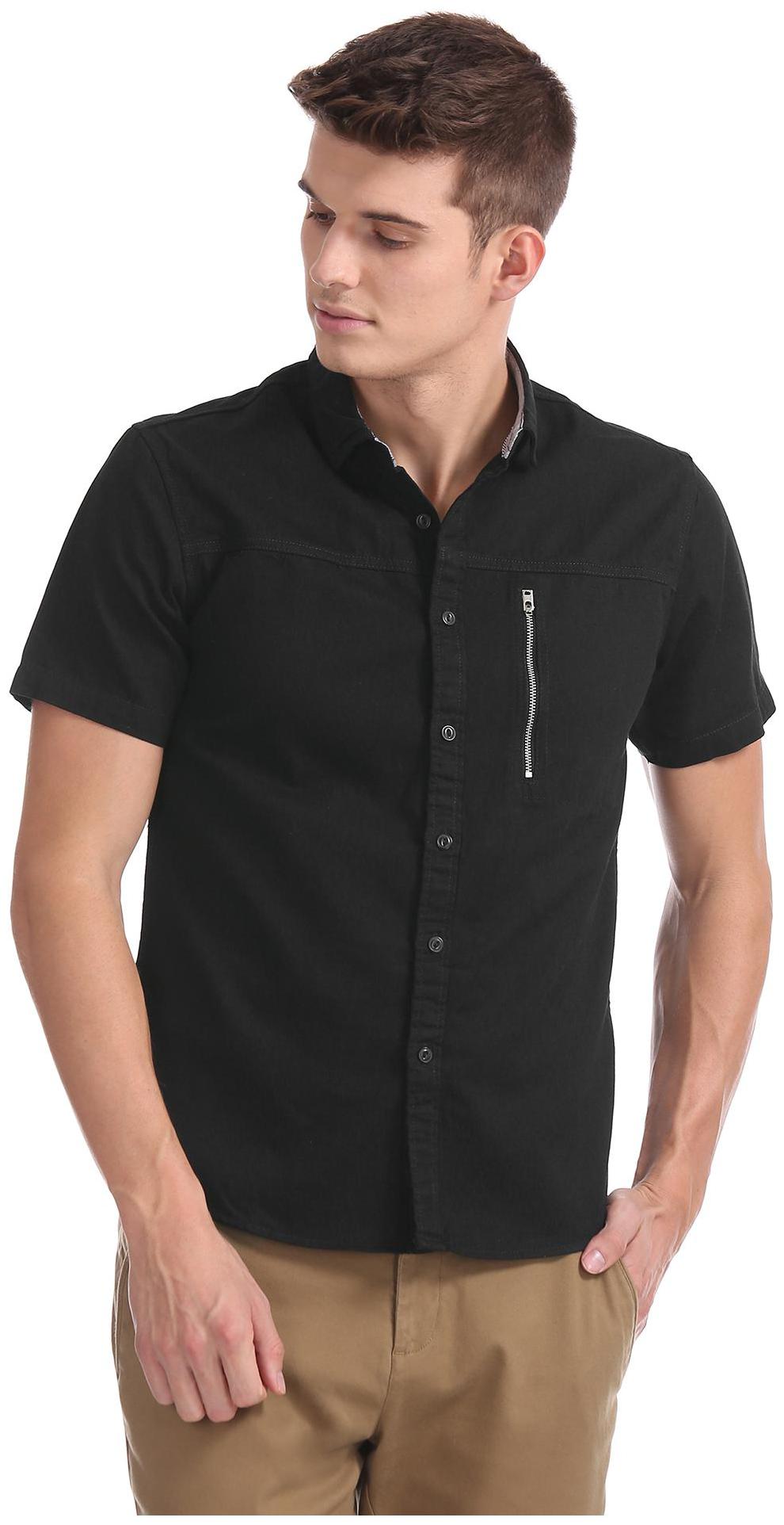 

Colt Men Black Solid Regular Fit Casual Shirt
