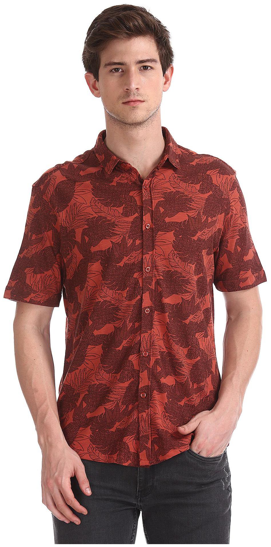 

Colt Men Brown Printed Regular Fit Casual Shirt