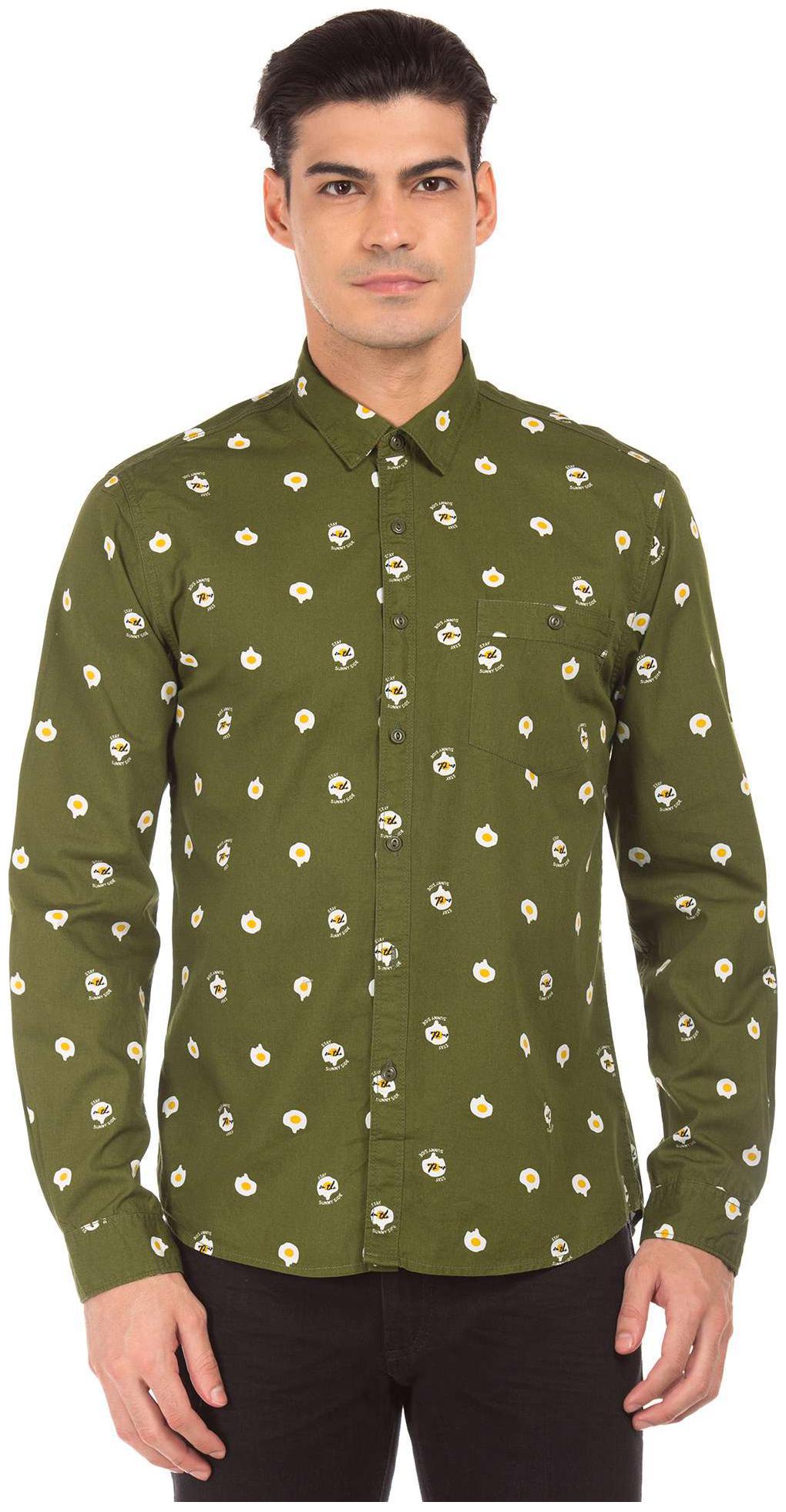 

Colt Men Green Printed Regular Fit Casual Shirt