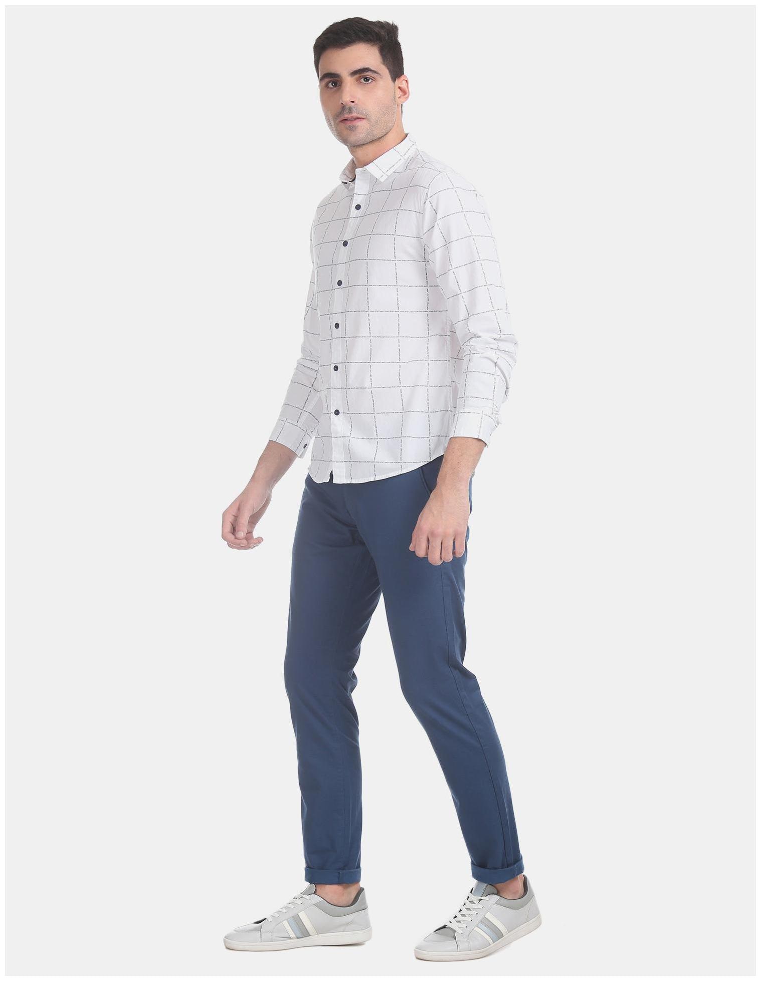 

Colt Men White Checked Slim Fit Casual Shirt