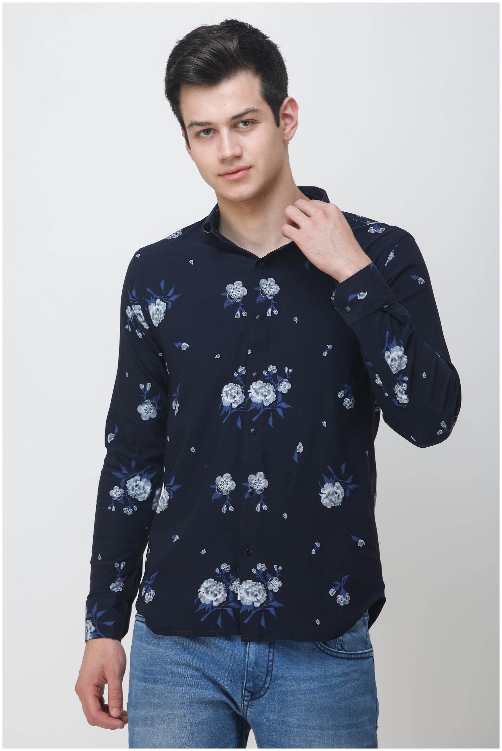 

COLVYNHARRIS JEANS Men Blue Floral Slim Fit Casual Shirt