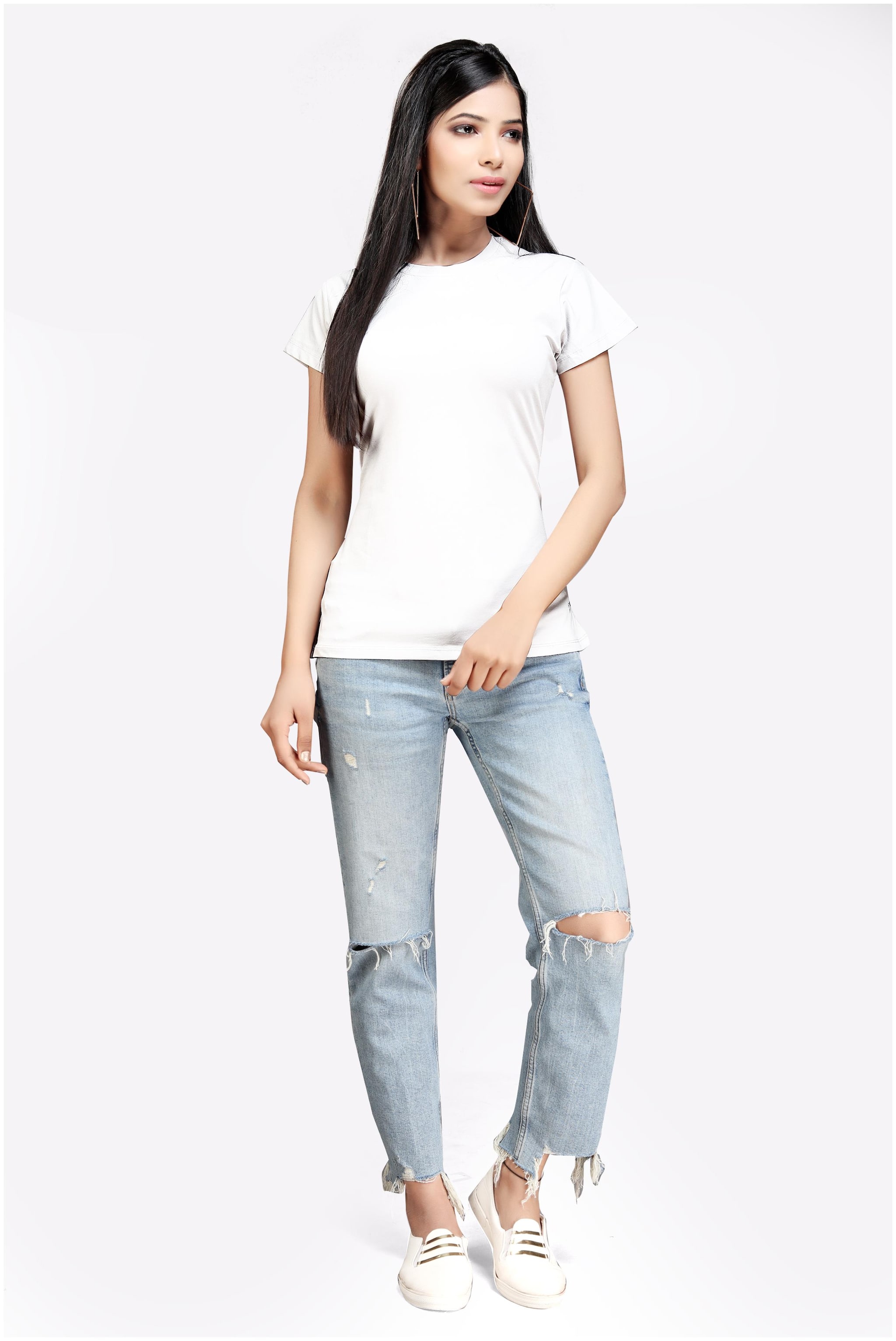 

comfort wear Women White Regular fit Round neck Cotton T shirt