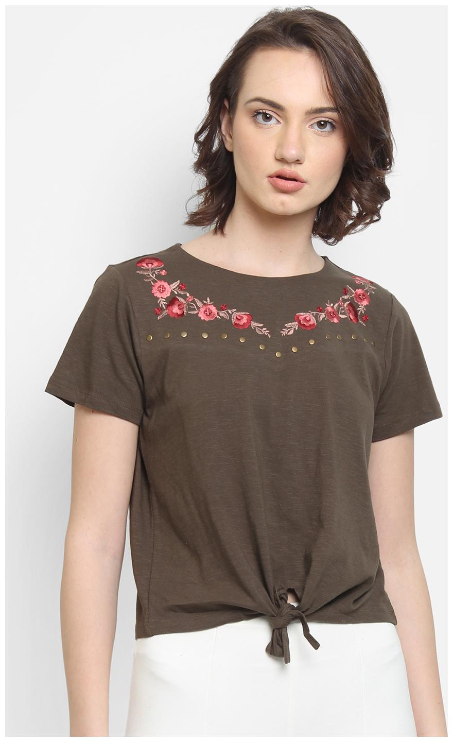 

Cover Story Women Green Regular fit Round neck Viscose rayon T shirt