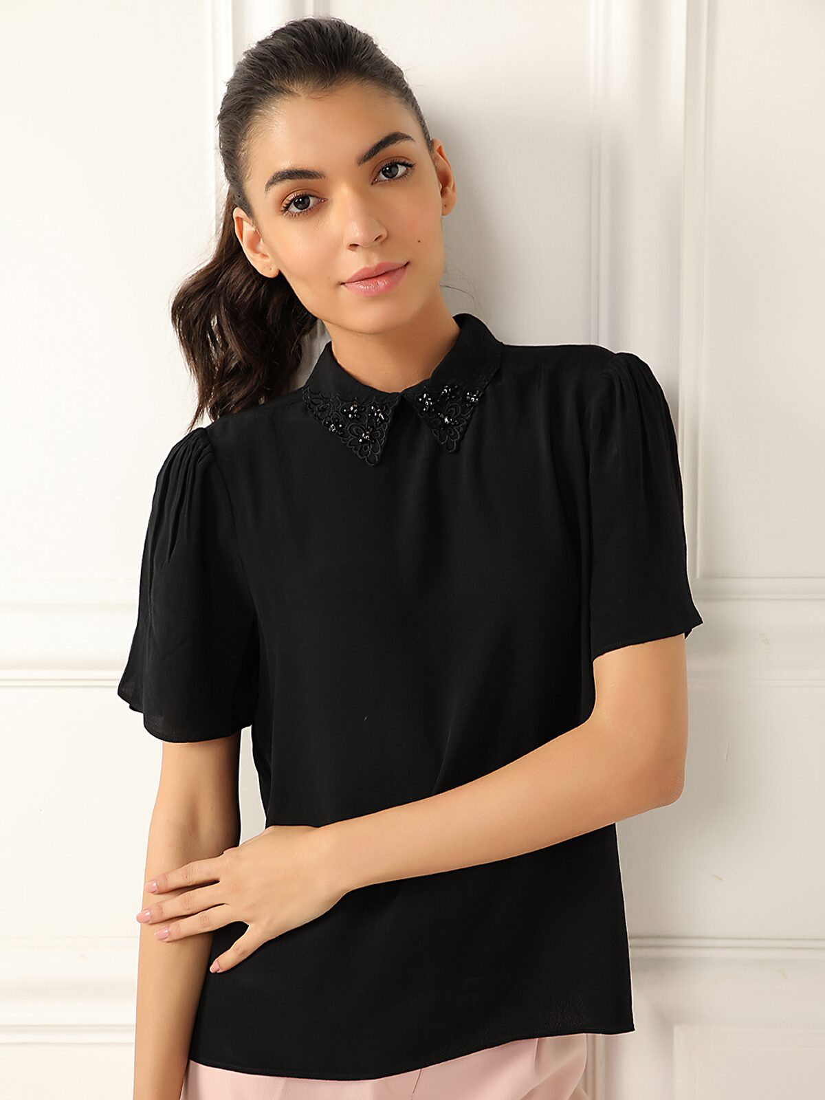 

Cover Story Women Solid Regular top - Black