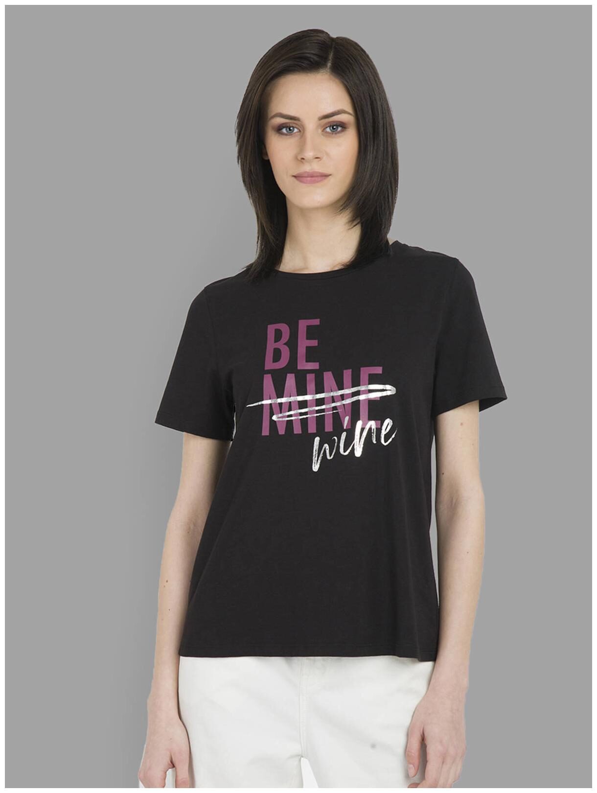 

Cover Story Women Black Regular fit Round neck Cotton T shirt