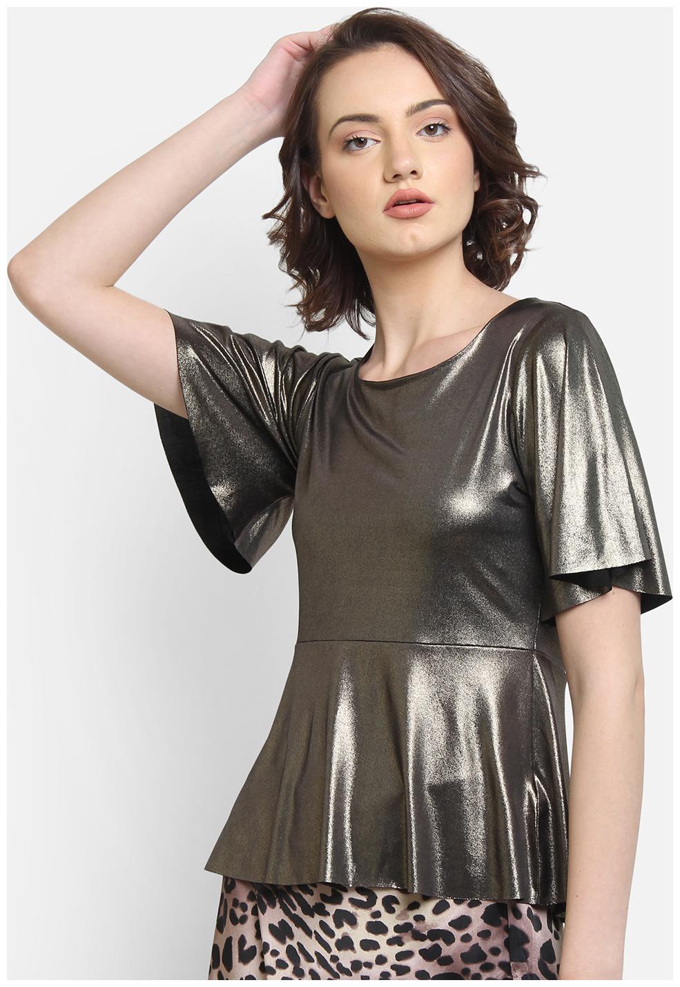 

Cover Story Women Solid Regular top - Black