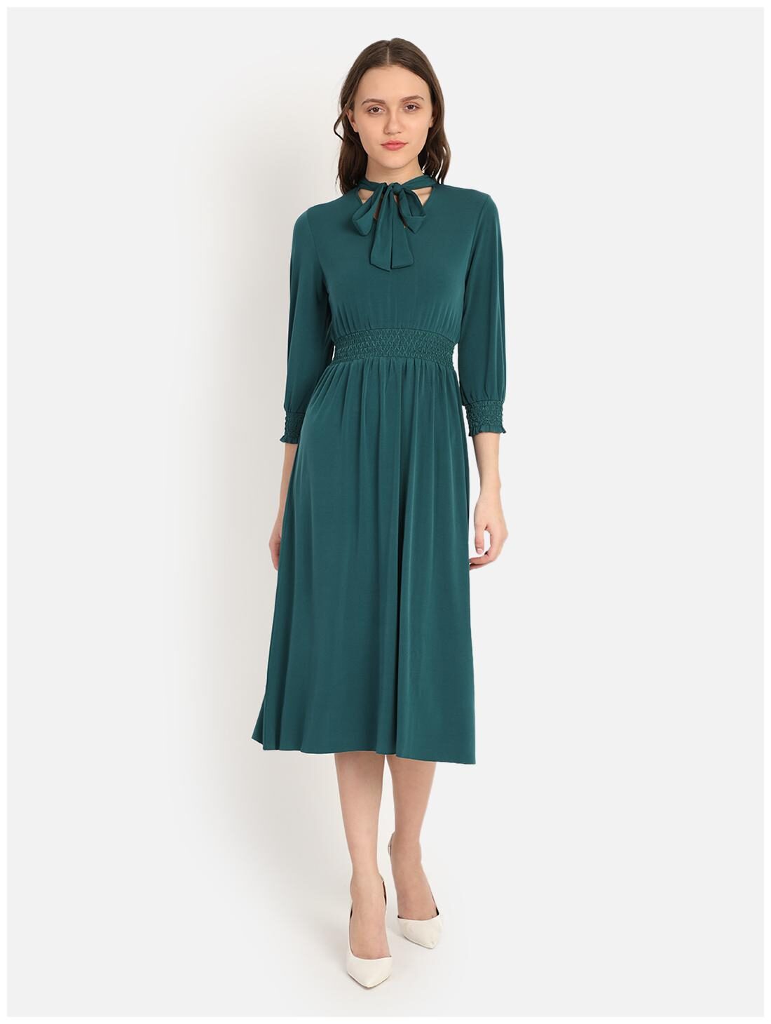 

Cover Story Green Solid Bodycon dress