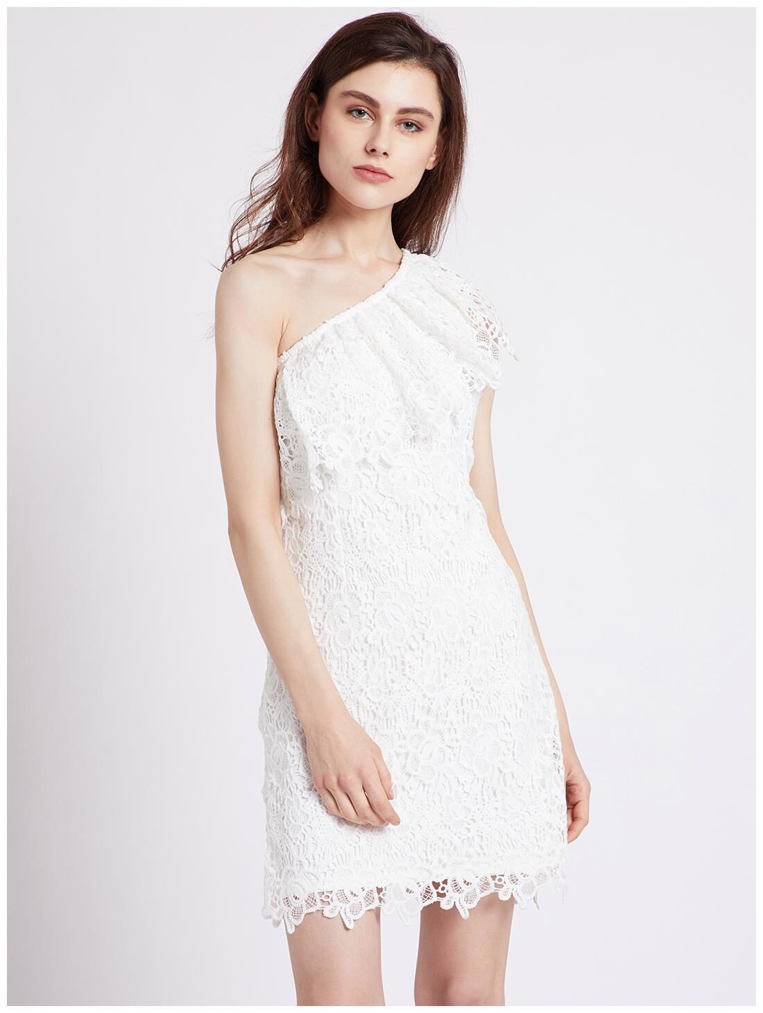 

Cover Story White Embroidered Sheath dress