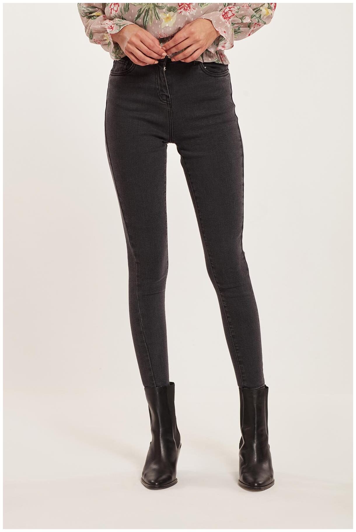 

Cover Story Women Black Skinny fit Jeans