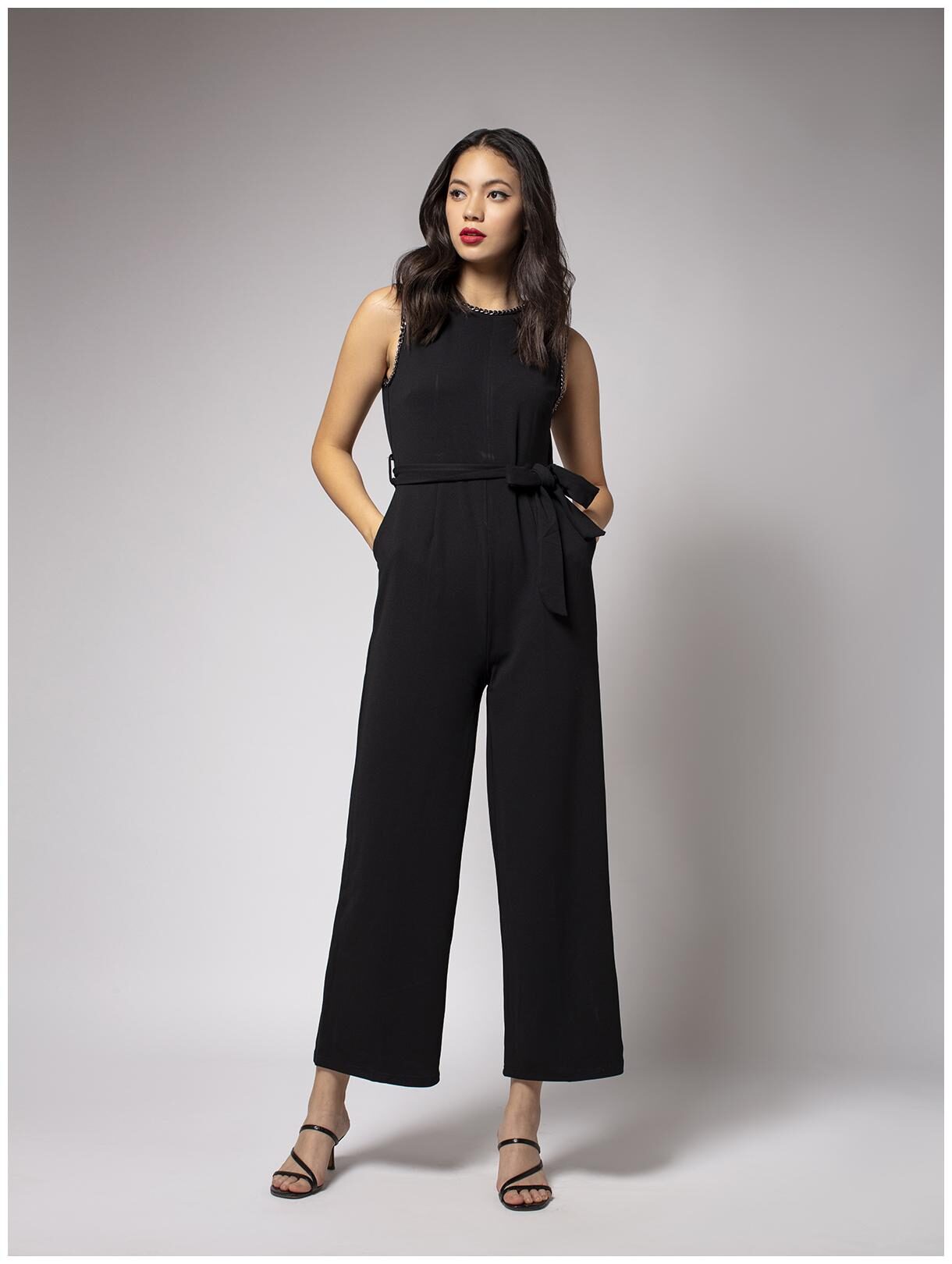 

Cover Story Solid Jumpsuit - Black