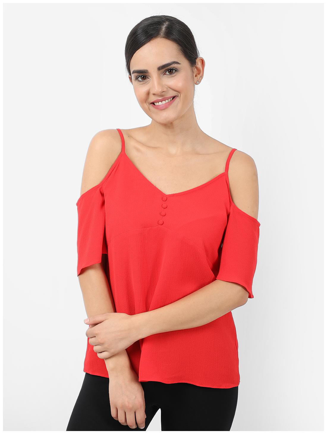 

Cover Story Women Solid Regular top - Red