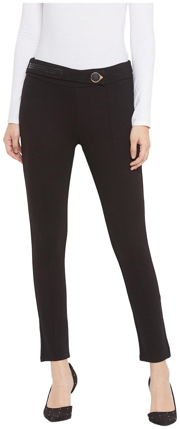 

Crimsoune Club Women s Black Solid Regular