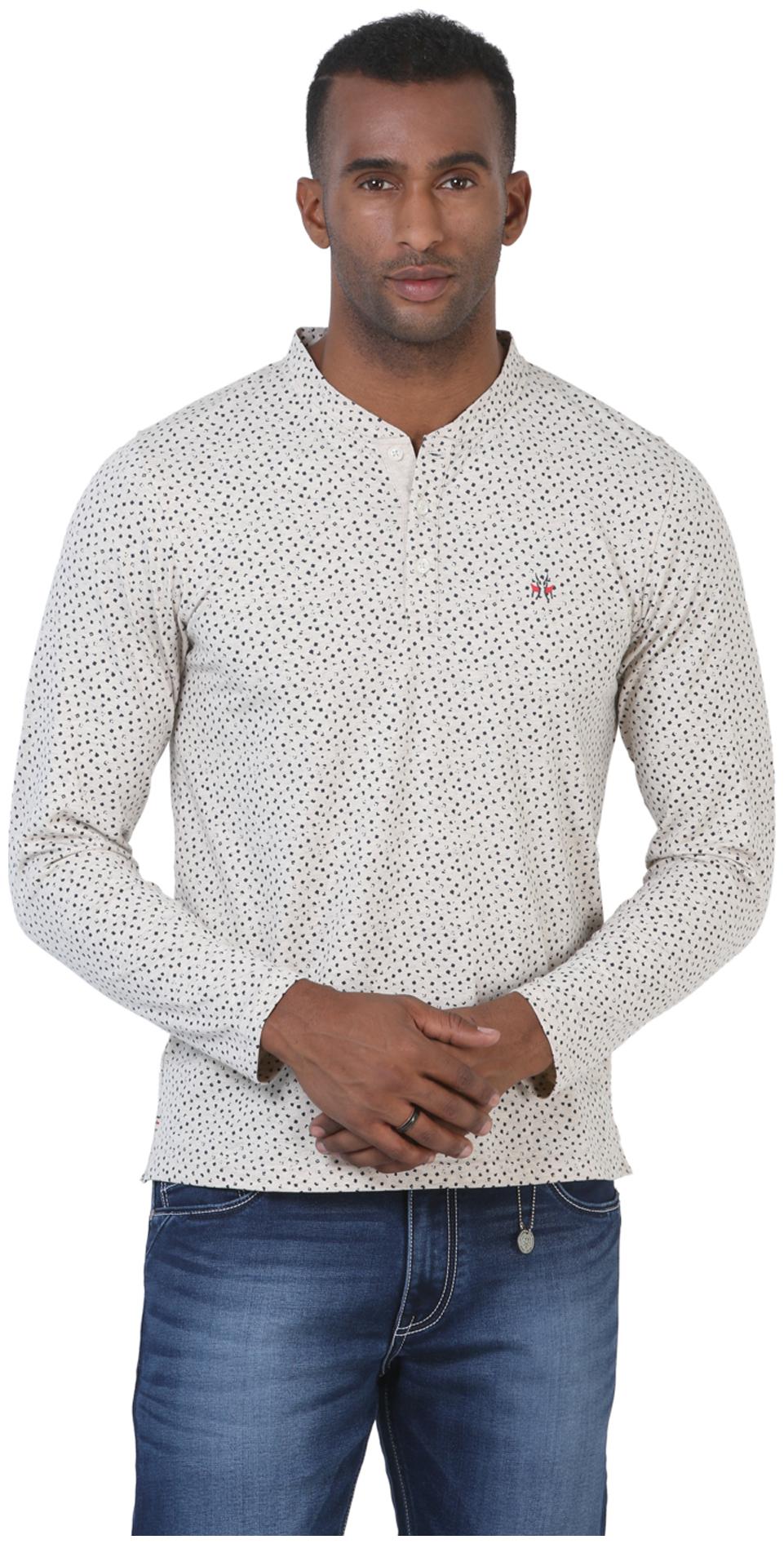 

Crimsoune Club Men White Slim fit Cotton Henley neck T-Shirt - Pack Of 1