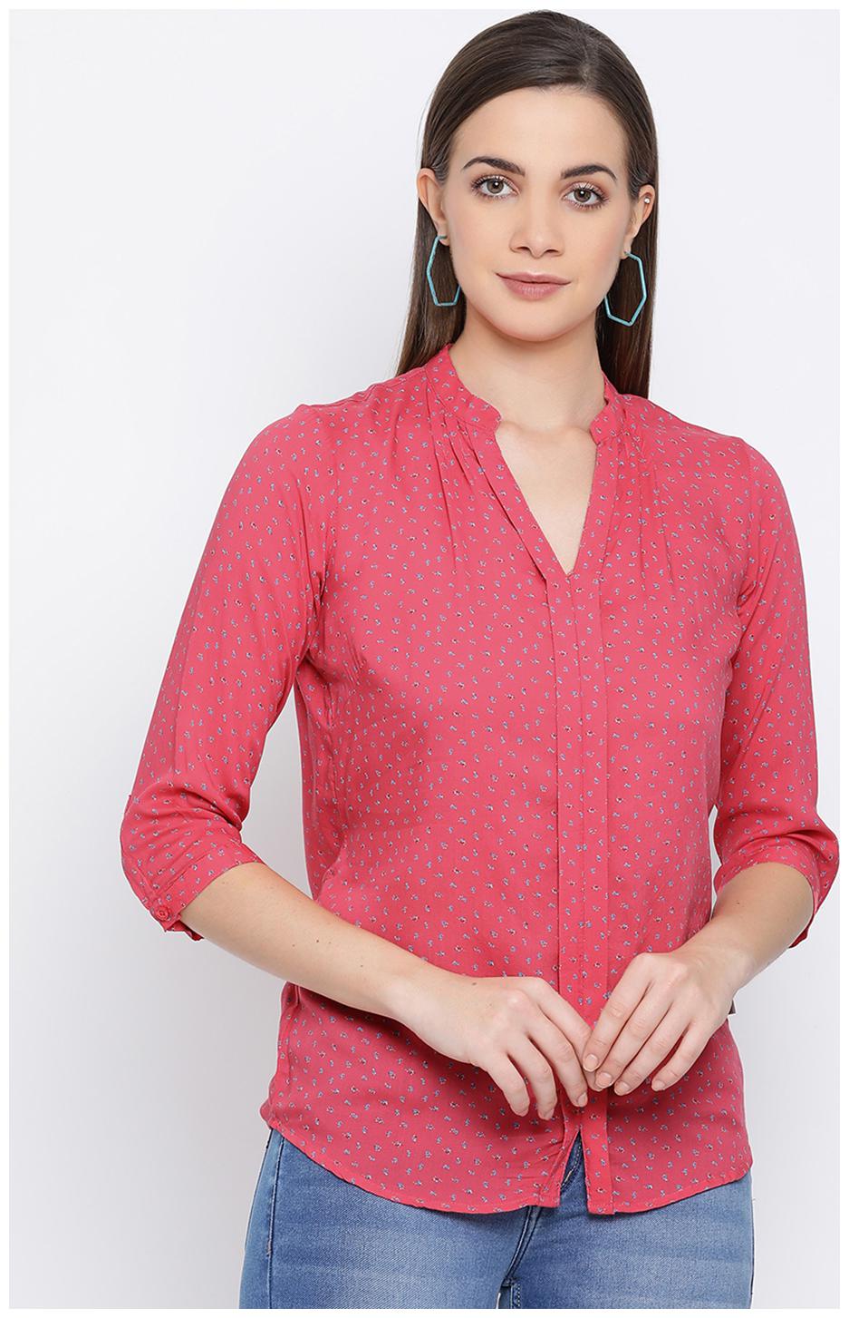 

Crimsoune Club Women Pink Printed Slim Fit Shirt