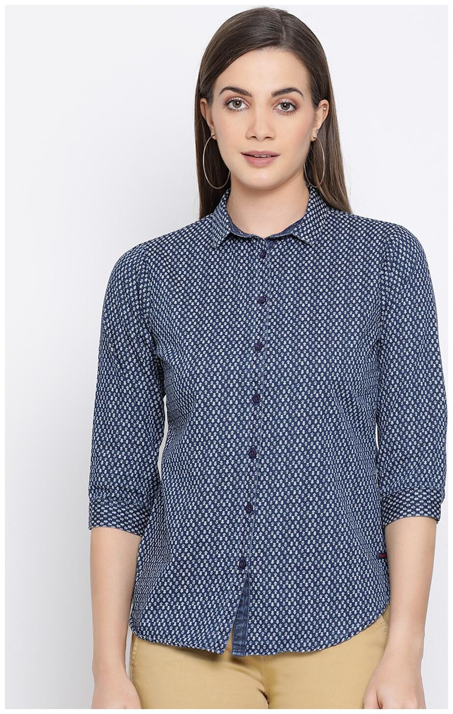 

Crimsoune Club Women Blue Printed Slim Fit Shirt