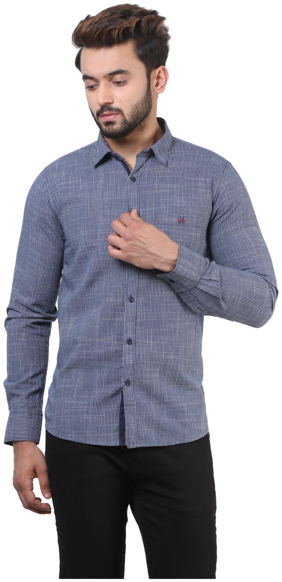 

Crimsoune Club Navy Blue Checked Casual Shirts