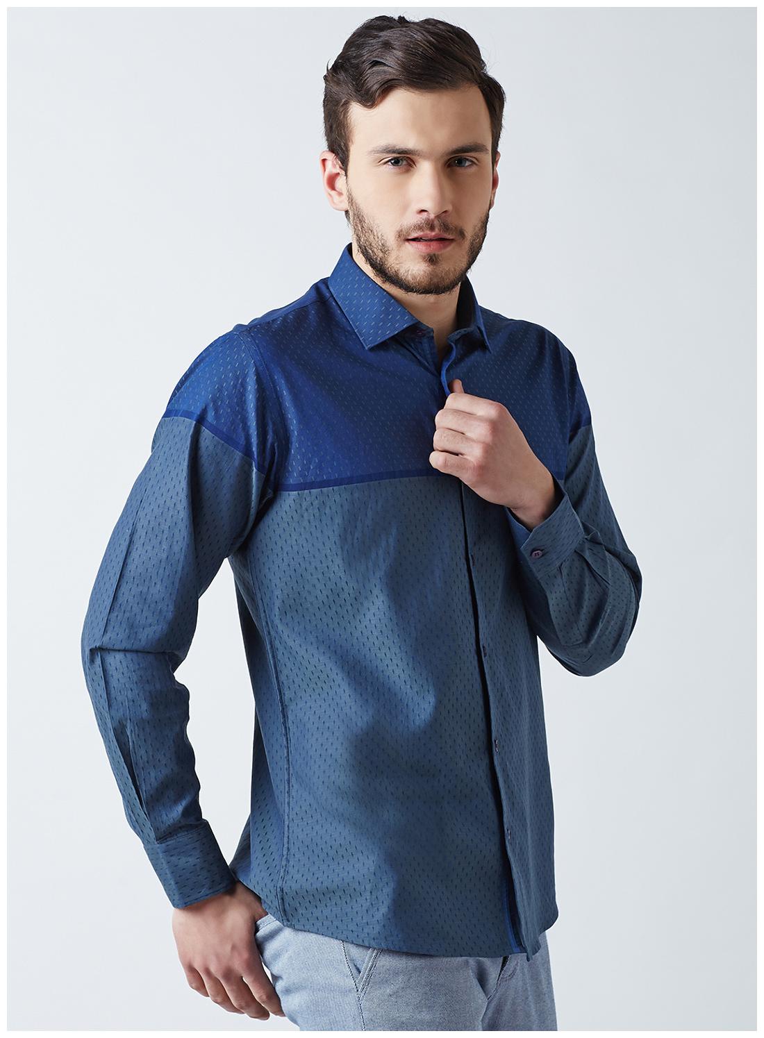 

Crimsoune Club Men Blue Printed Slim Fit Casual Shirt
