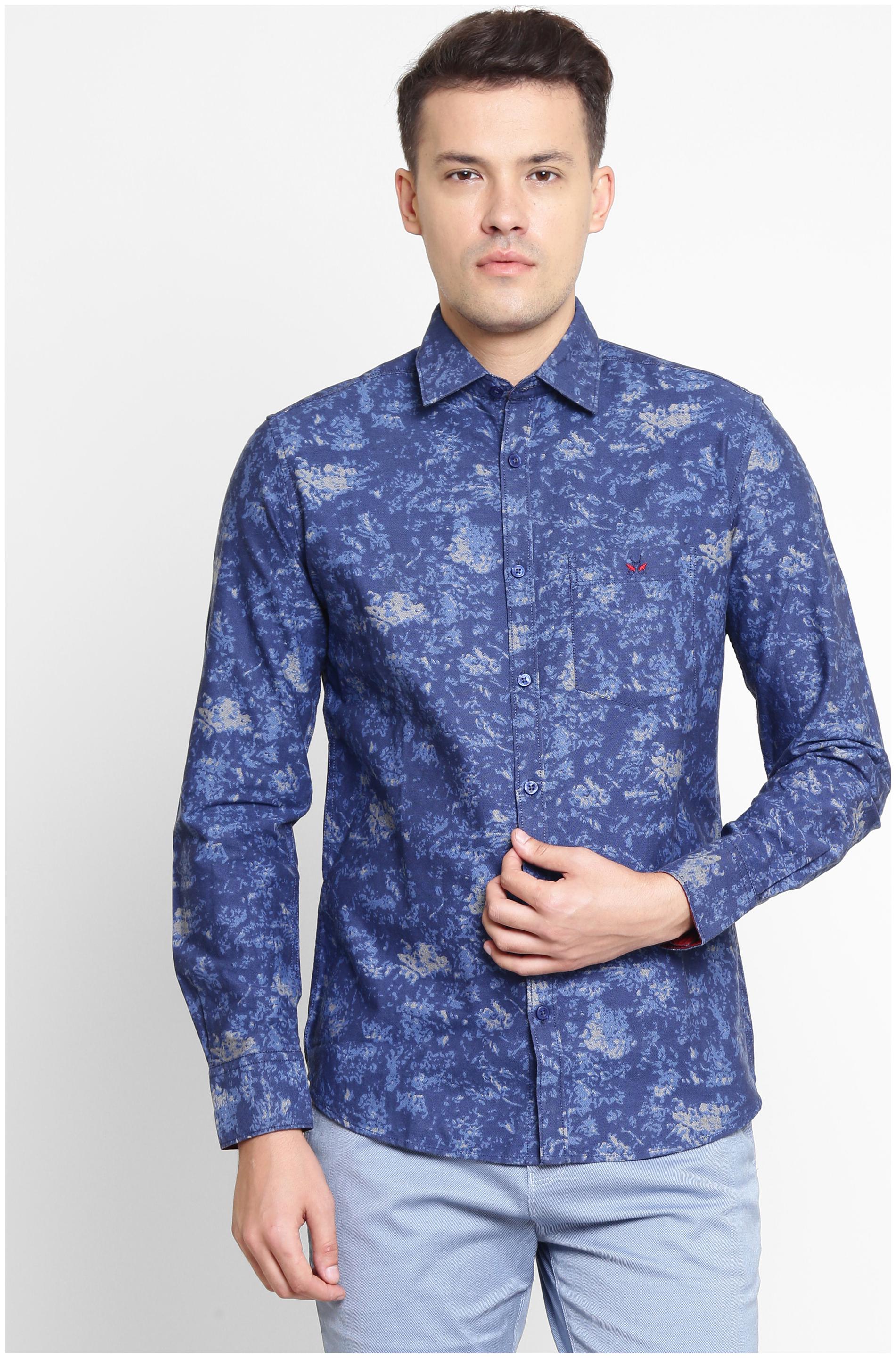 

Crimsoune Club Men Navy Blue Printed Slim Fit Casual Shirt
